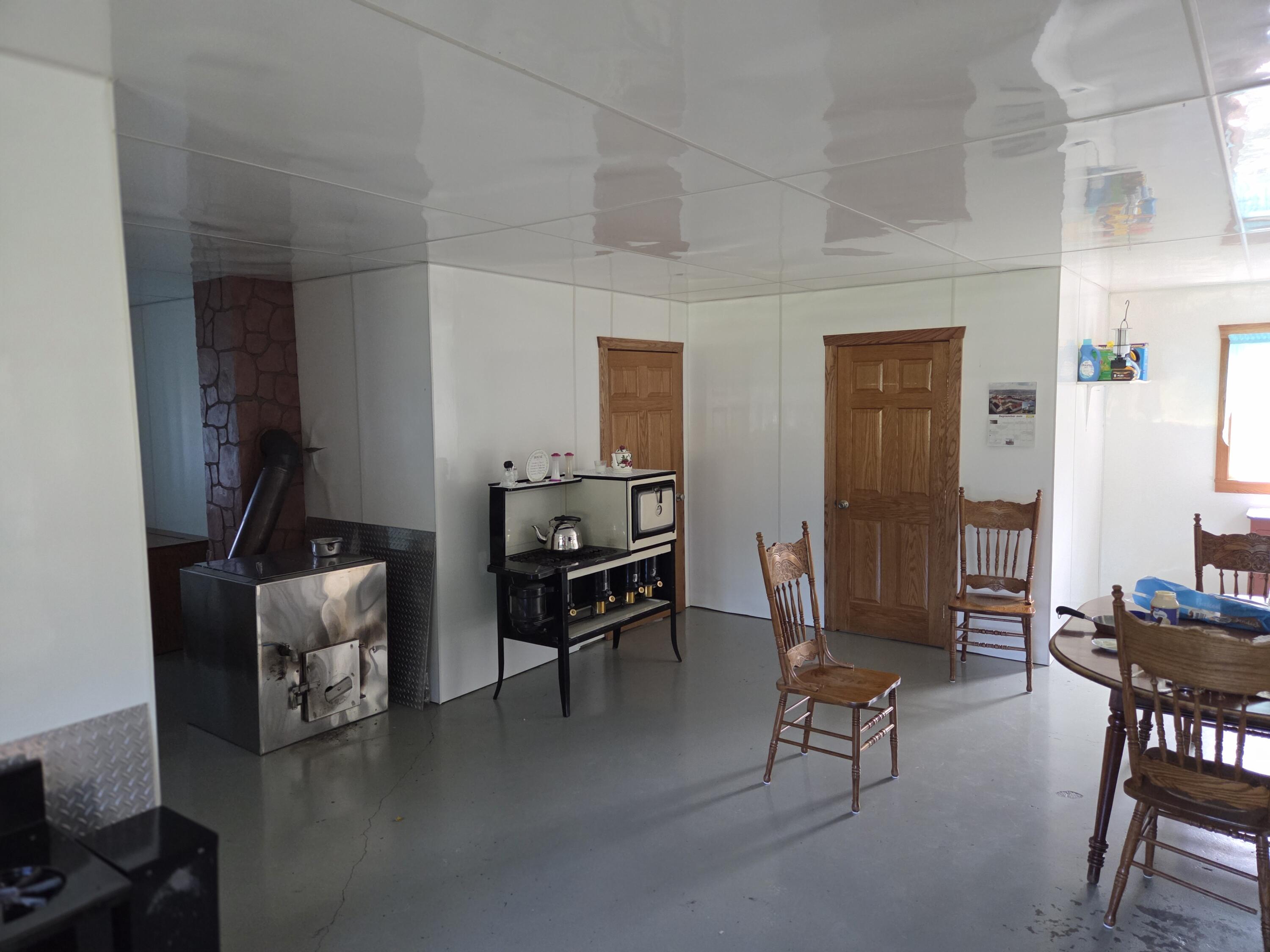 Owingsville, Kentucky, 40360, United States, 10 Bedrooms Bedrooms, ,Residential,Active,1996282