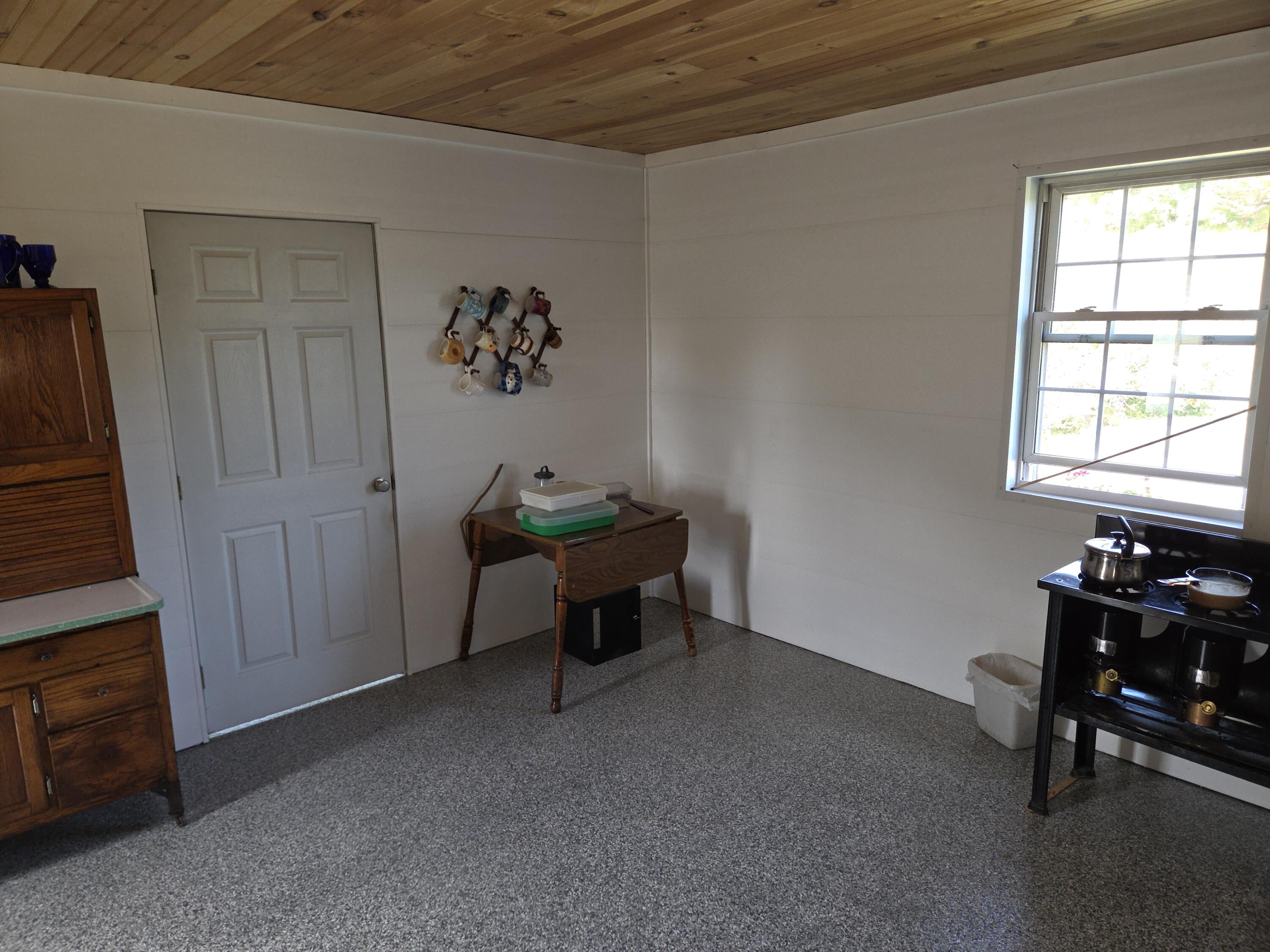 Owingsville, Kentucky, 40360, United States, 10 Bedrooms Bedrooms, ,Residential,Active,1996282
