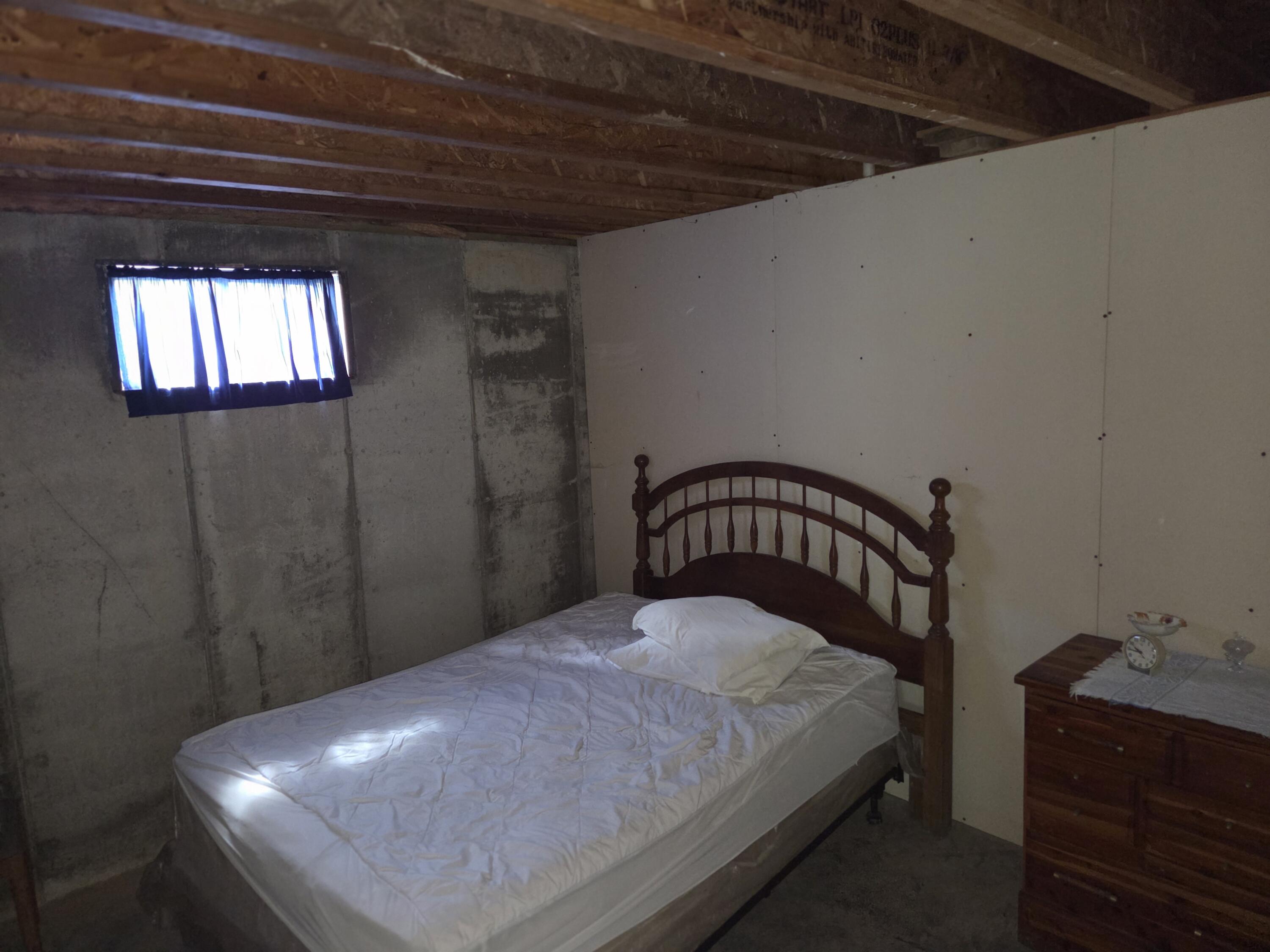 Owingsville, Kentucky, 40360, United States, 10 Bedrooms Bedrooms, ,Residential,Active,1996282