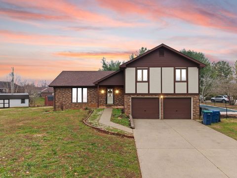 Photo of 159 Enchanted Drive, Somerset, KY 42503 (MLS # 25507530)