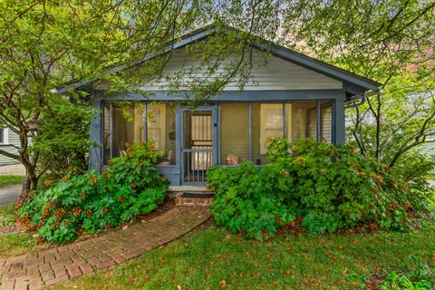 Photo of 269 Lincoln Avenue, Lexington, KY 40502 (MLS # 25500524)