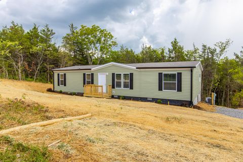 Photo of 306 Parsons Lane, Harrodsburg, KY 40330 (MLS # 25503793)
