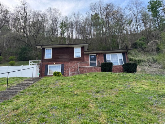 514 CRACKER BOTTOM RD, MARTIN, KY 41649 - Image 5b3e4e9564034f7982fed0459645f69a/3309290370