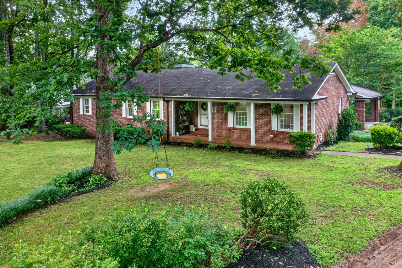 Photo 1 of 46 — 1207 E Dogwood, Murray, KY 42071