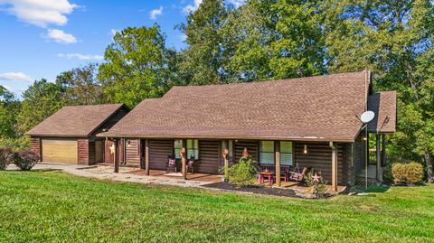 Photo of 516 Donmar Drive, Lancaster, KY 40444 (MLS # 25503550)