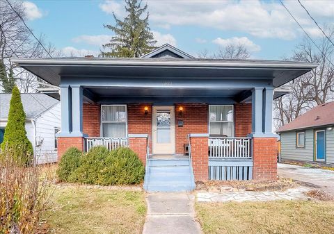 Photo of 321 Richmond Avenue, Lexington, KY 40502 (MLS # 25507180)