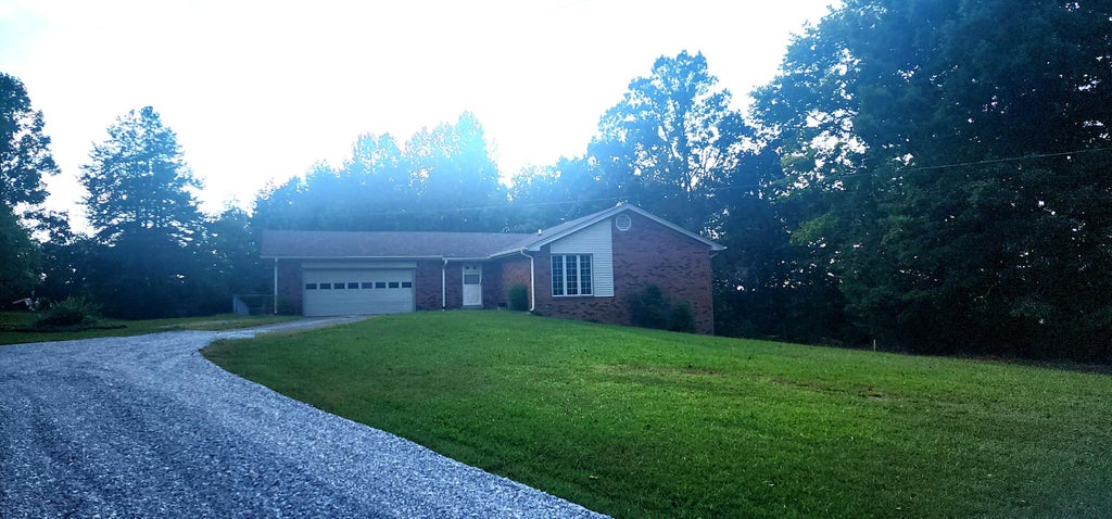 Photo of 205 Oneal Road, London, KY 40741 (MLS # 26025596)