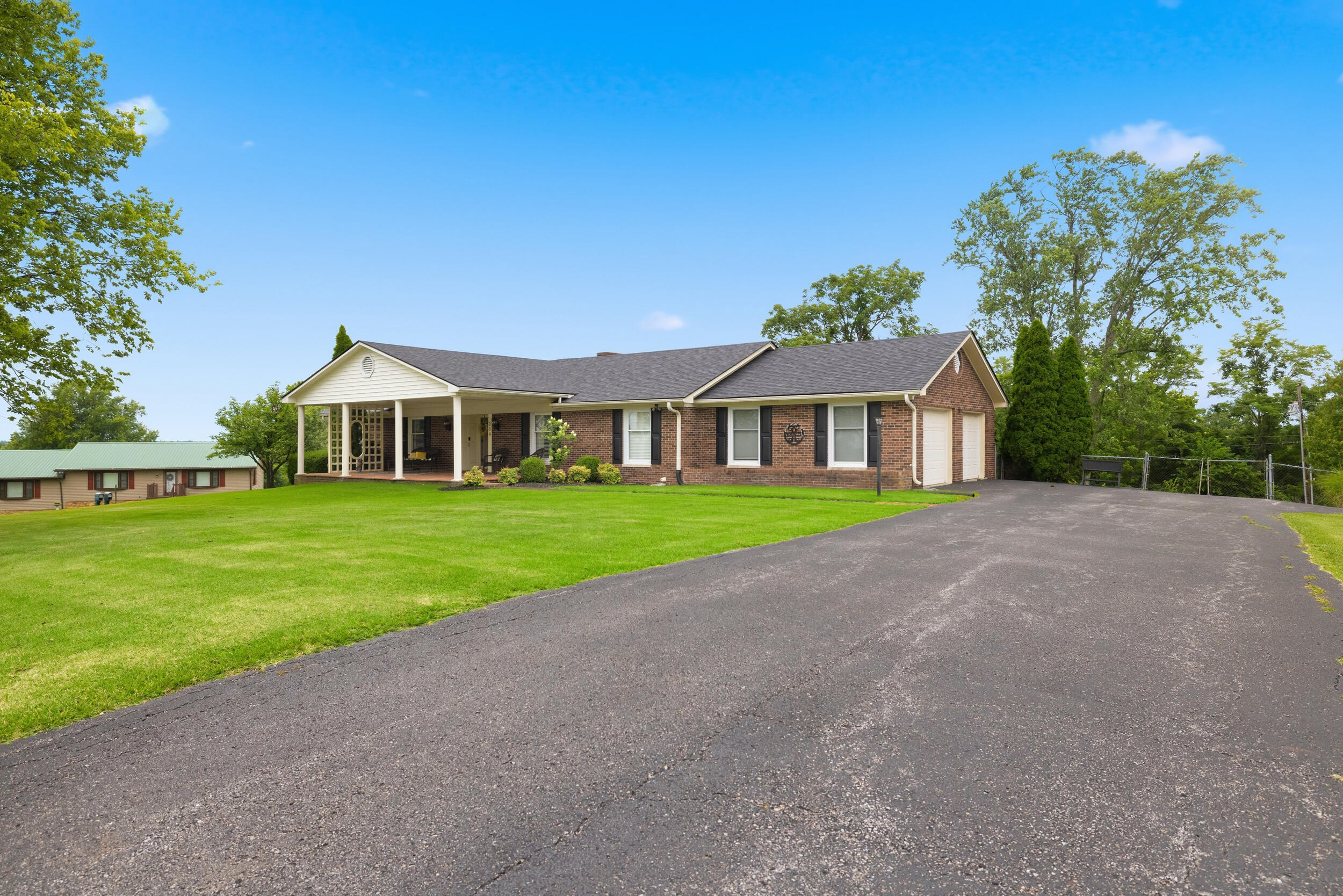 Photo 1 of 40 — 219 Adams Lane, Harrodsburg, KY 40330