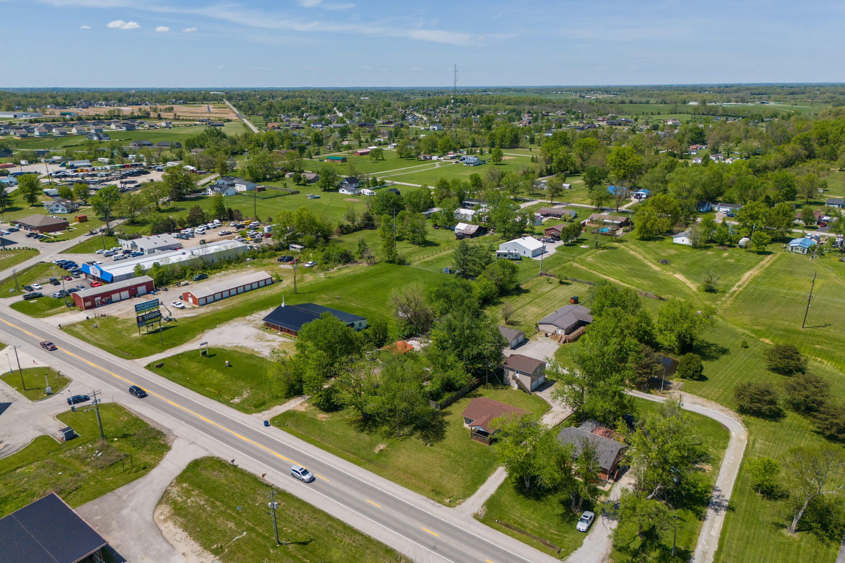 Richmond, Kentucky 40475, United States, 2 Bedrooms Bedrooms, ,1 BathroomBathrooms,Residential,Pending,119068