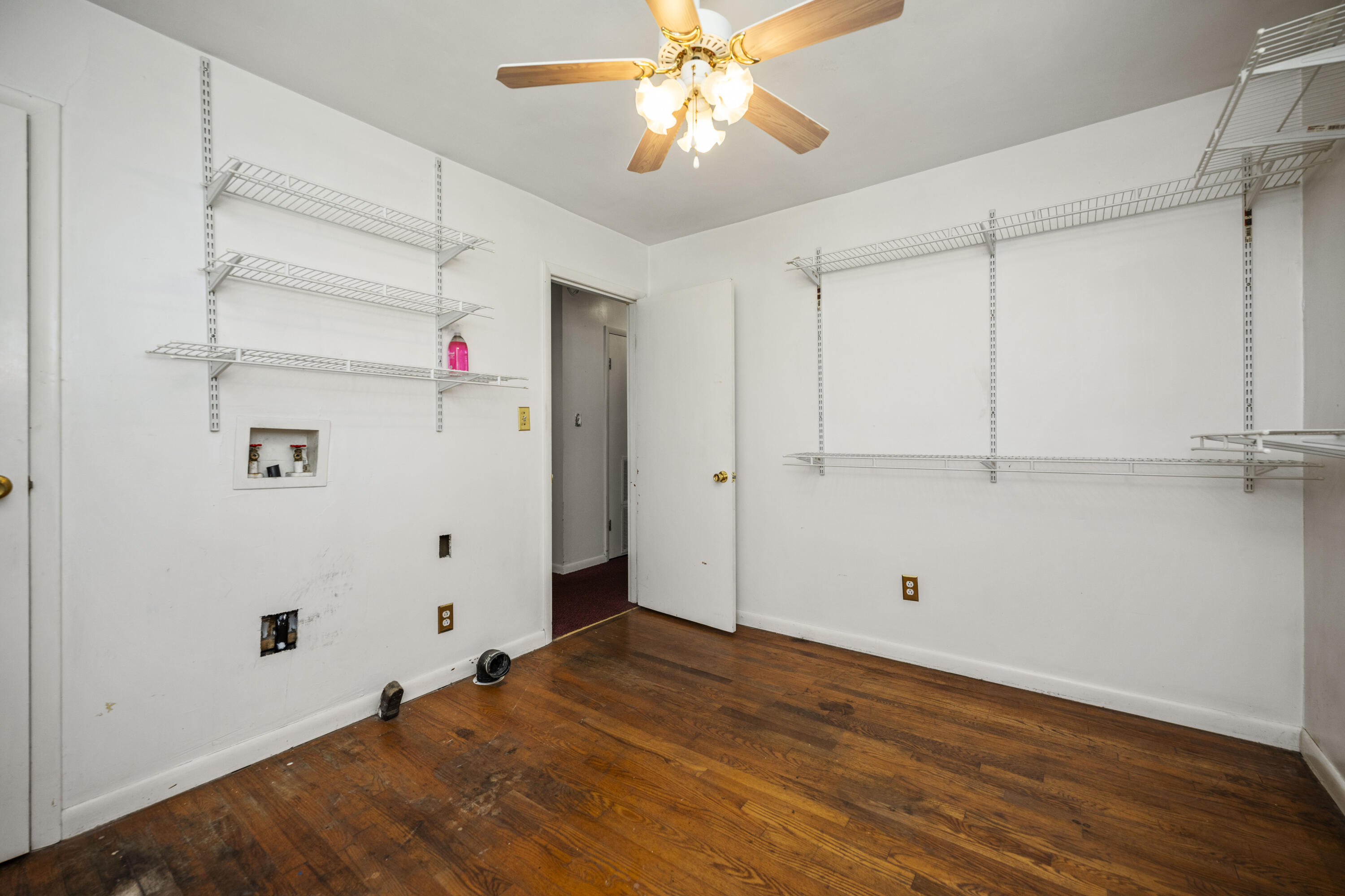 Richmond, Kentucky 40475, United States, 2 Bedrooms Bedrooms, ,1 BathroomBathrooms,Residential,Pending,119068