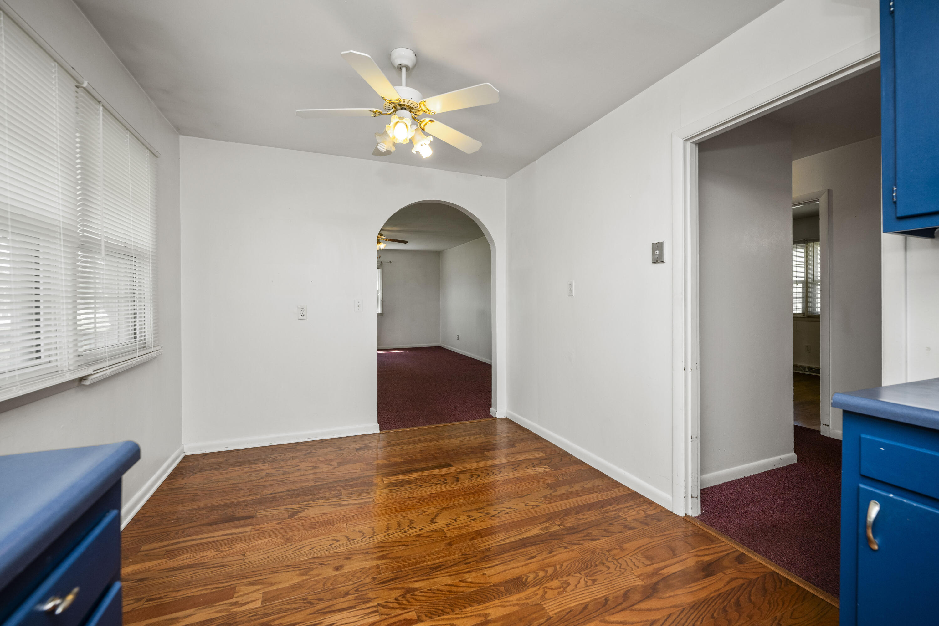 Richmond, Kentucky 40475, United States, 2 Bedrooms Bedrooms, ,1 BathroomBathrooms,Residential,Pending,119068