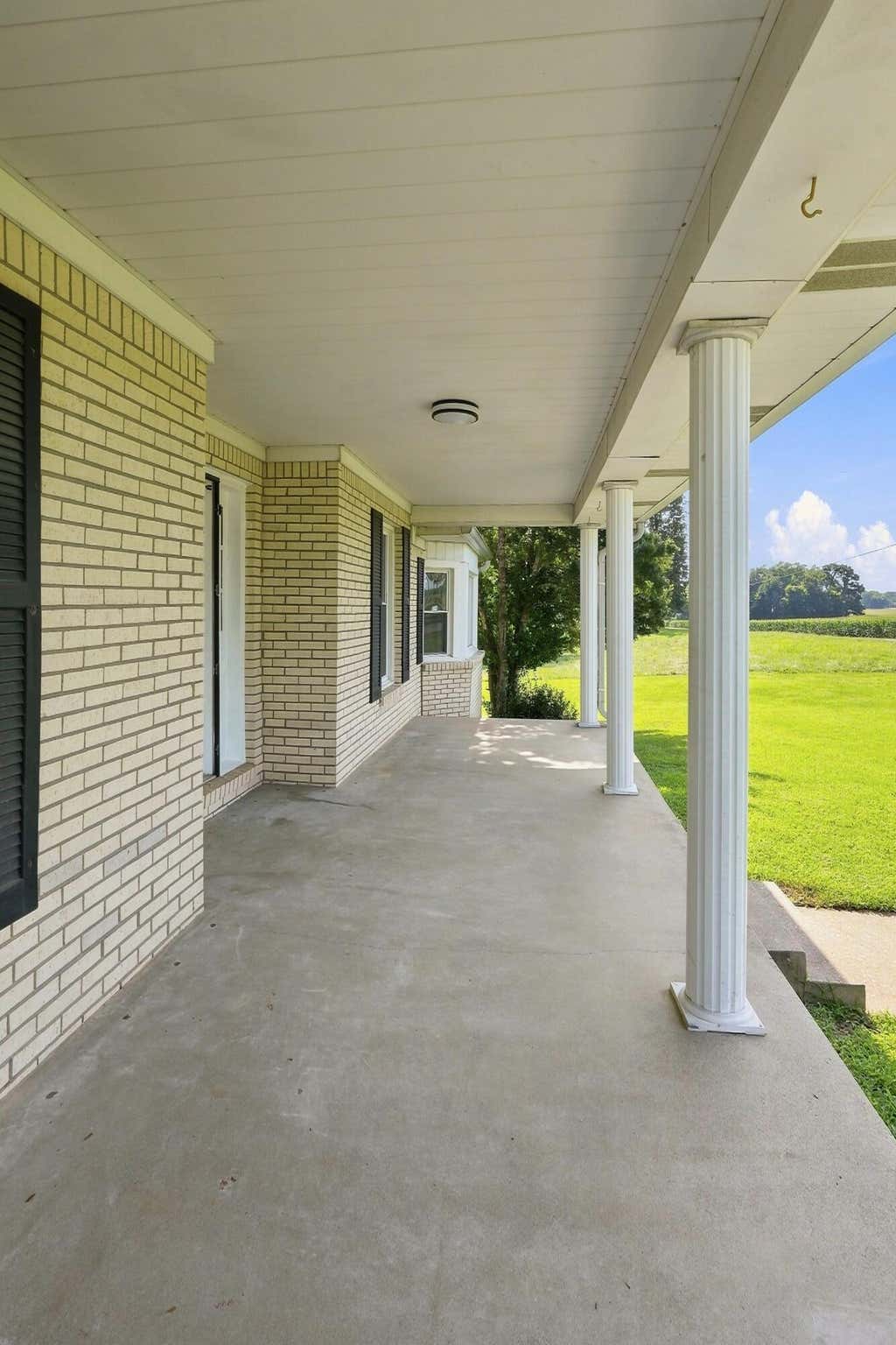Photo of 646 Rockcastle Road, Cadiz, KY 42211 (MLS # 26020305)