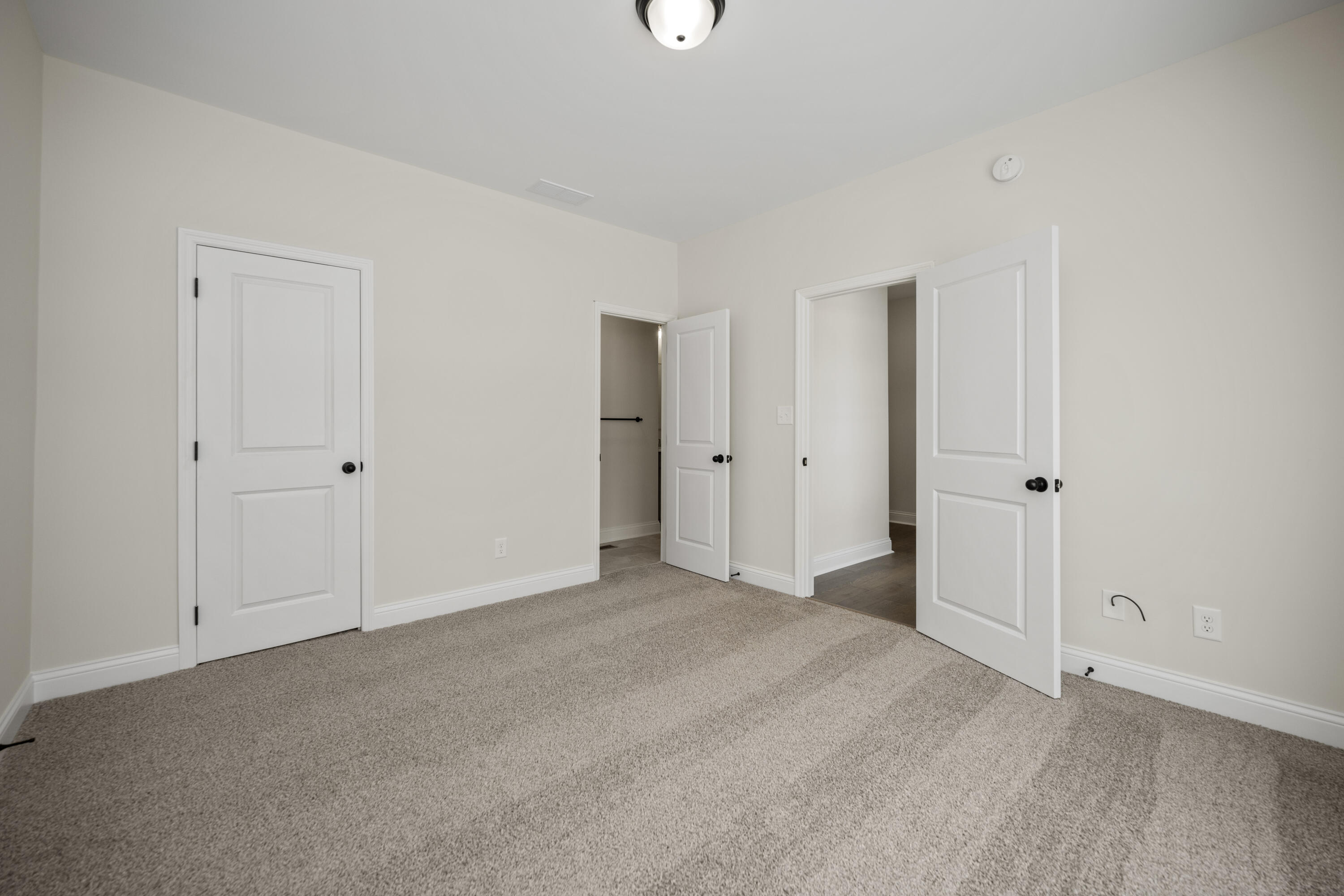 Richmond, Kentucky 40475, United States, 4 Bedrooms Bedrooms, ,3 BathroomsBathrooms,Residential,Active,51001