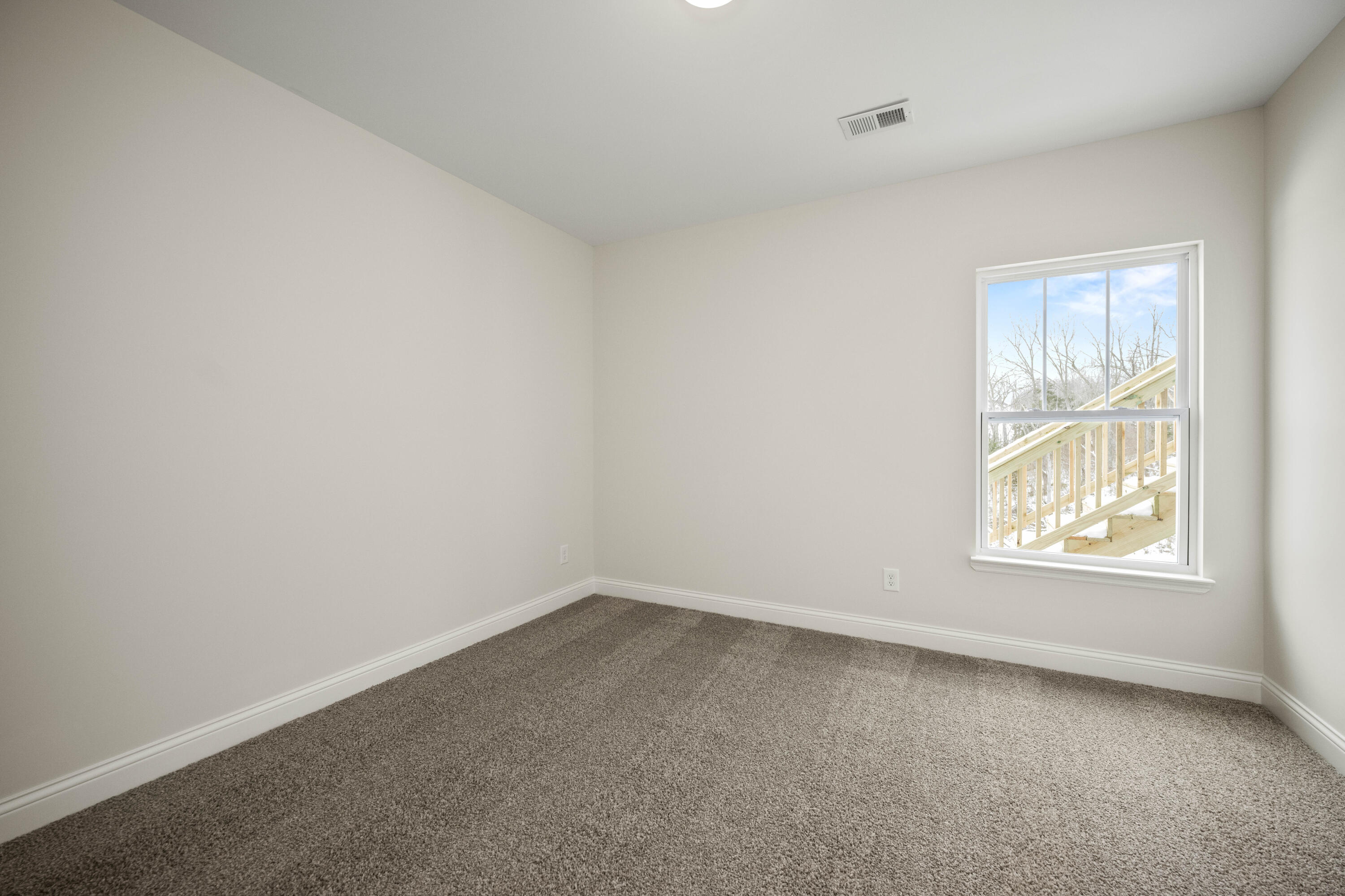 Richmond, Kentucky 40475, United States, 4 Bedrooms Bedrooms, ,3 BathroomsBathrooms,Residential,Active,51001