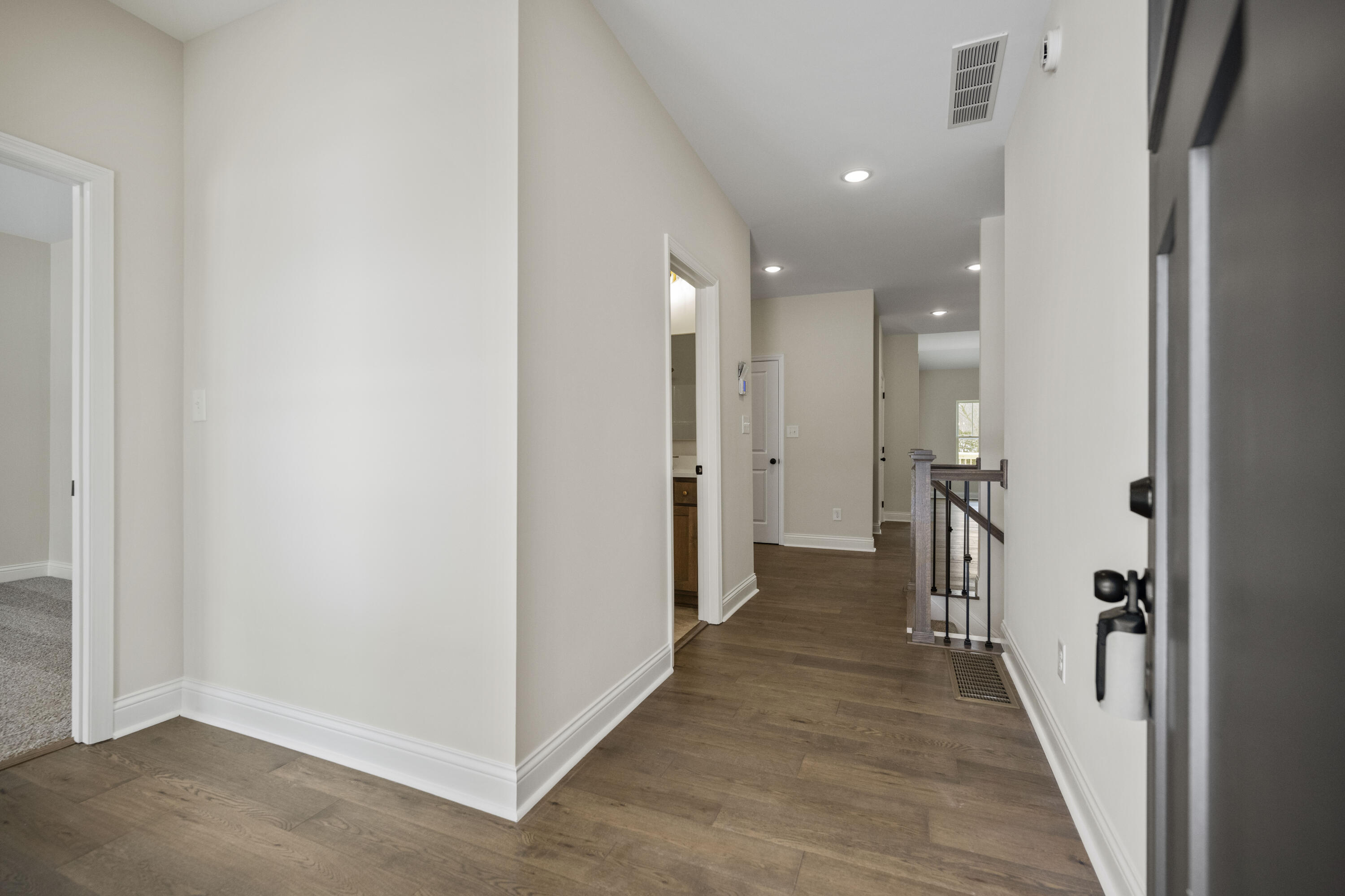 Richmond, Kentucky 40475, United States, 4 Bedrooms Bedrooms, ,3 BathroomsBathrooms,Residential,Active,51001