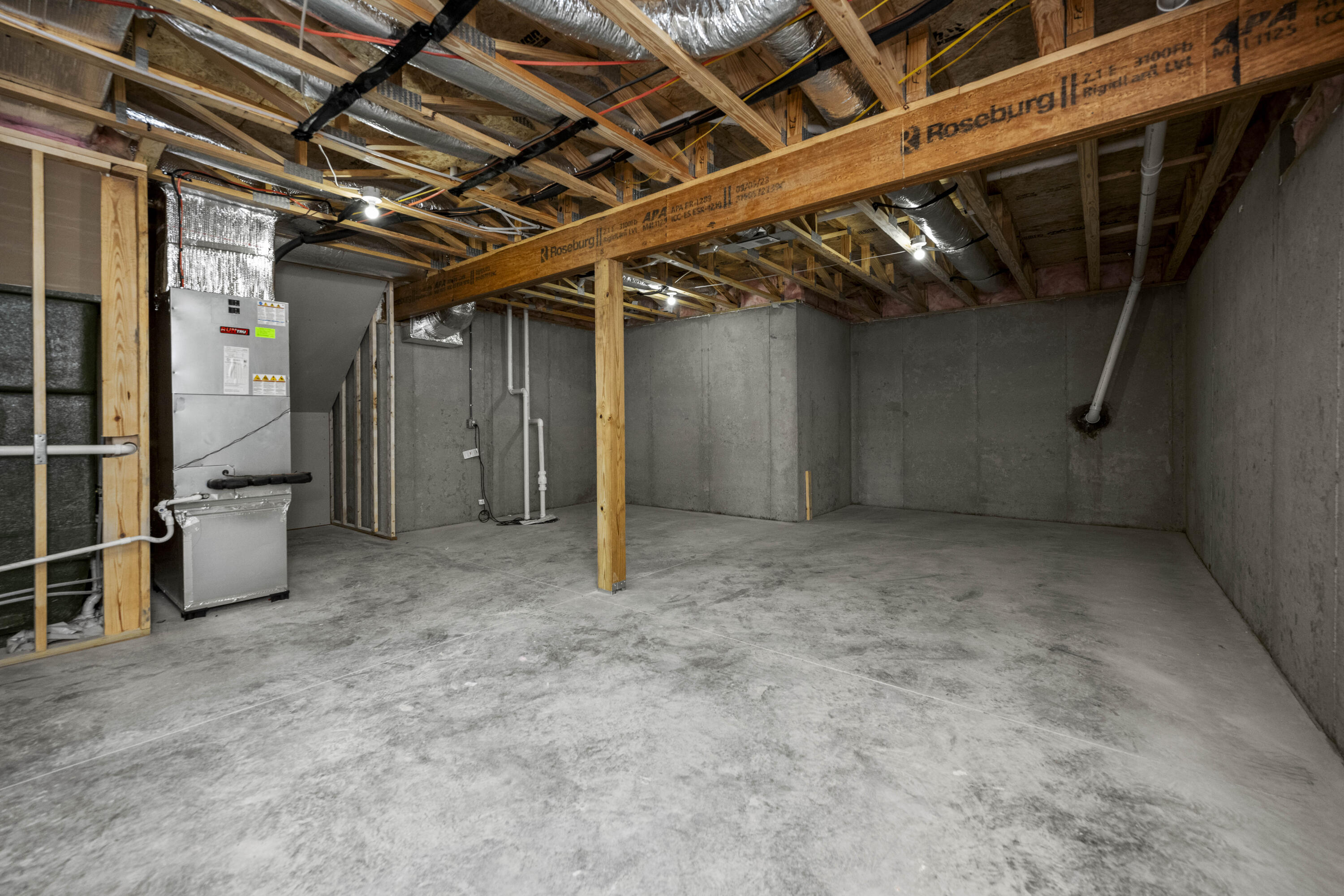 Richmond, Kentucky 40475, United States, 4 Bedrooms Bedrooms, ,3 BathroomsBathrooms,Residential,Active,51001