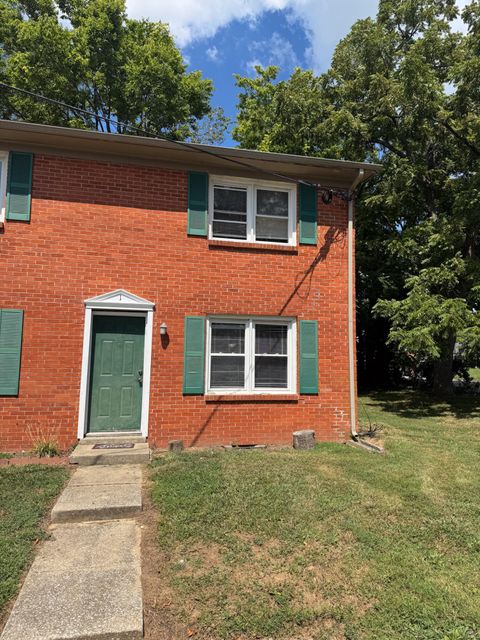 Photo of 305 Lake Street 1 #1, Nicholasville, KY 40356 (MLS # 25500582)