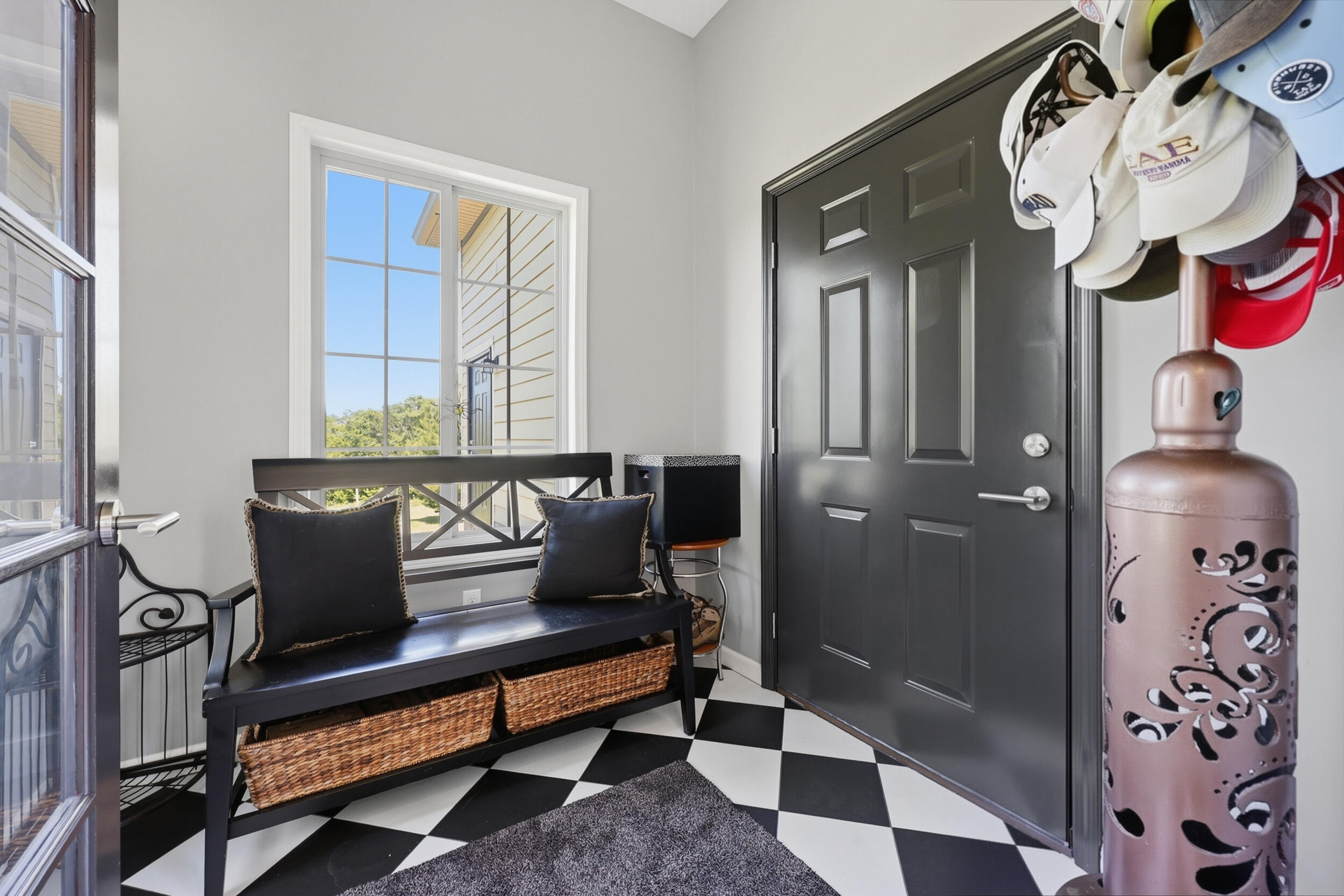 621 S Cleveland Rd, Lexington, KY, 40515, USA, 5 Bedrooms Bedrooms, ,5 BathroomsBathrooms,Residential,Pending,621 S Cleveland Rd,26010946