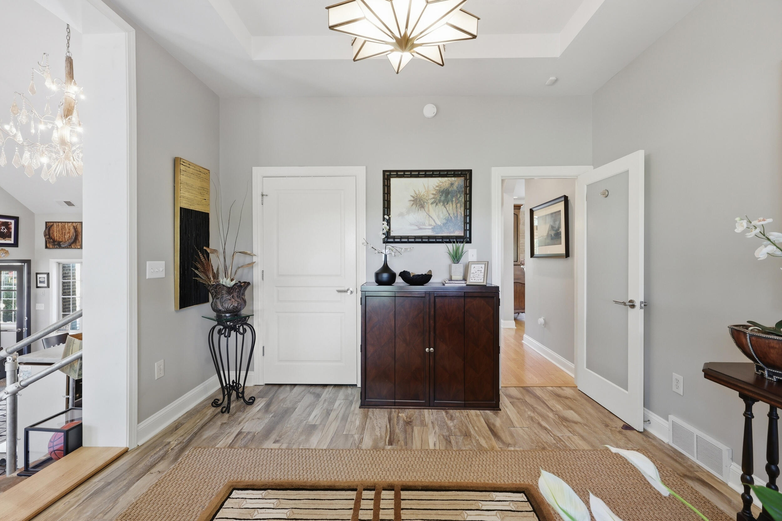 621 S Cleveland Rd, Lexington, KY, 40515, USA, 5 Bedrooms Bedrooms, ,5 BathroomsBathrooms,Residential,Pending,621 S Cleveland Rd,26010946