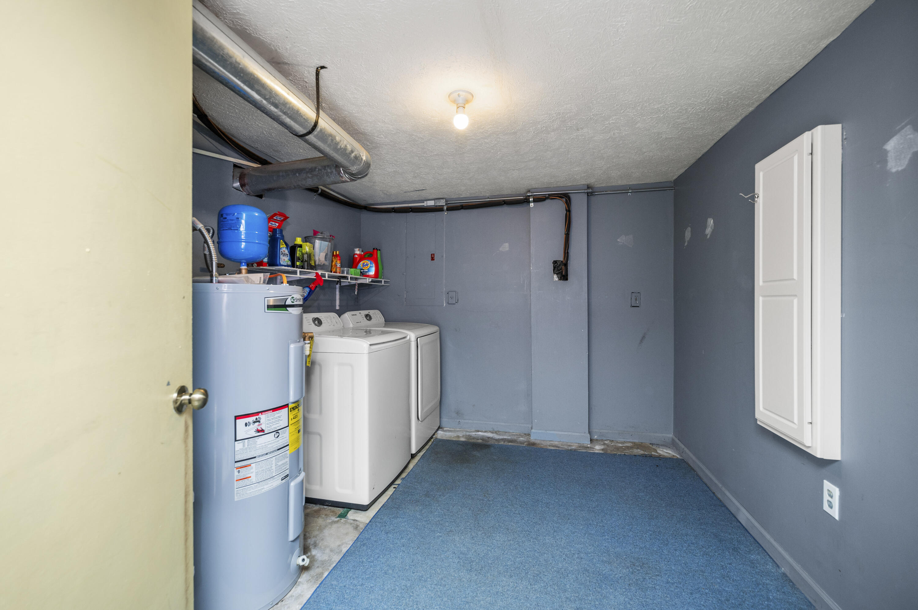 Berea, Kentucky 40403, United States, 4 Bedrooms Bedrooms, ,2 BathroomsBathrooms,Residential,Active,225257