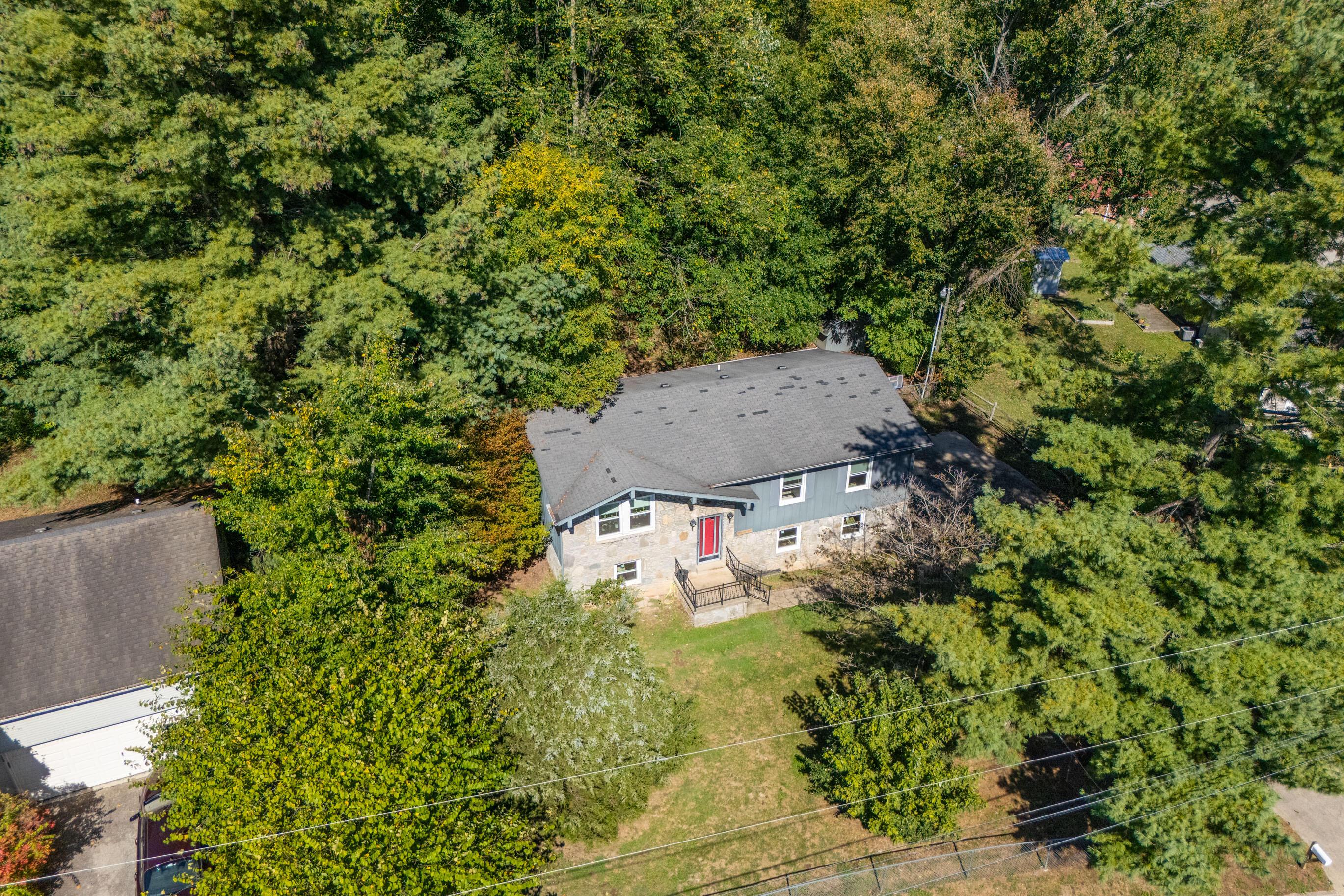 Berea, Kentucky 40403, United States, 4 Bedrooms Bedrooms, ,2 BathroomsBathrooms,Residential,Active,225257