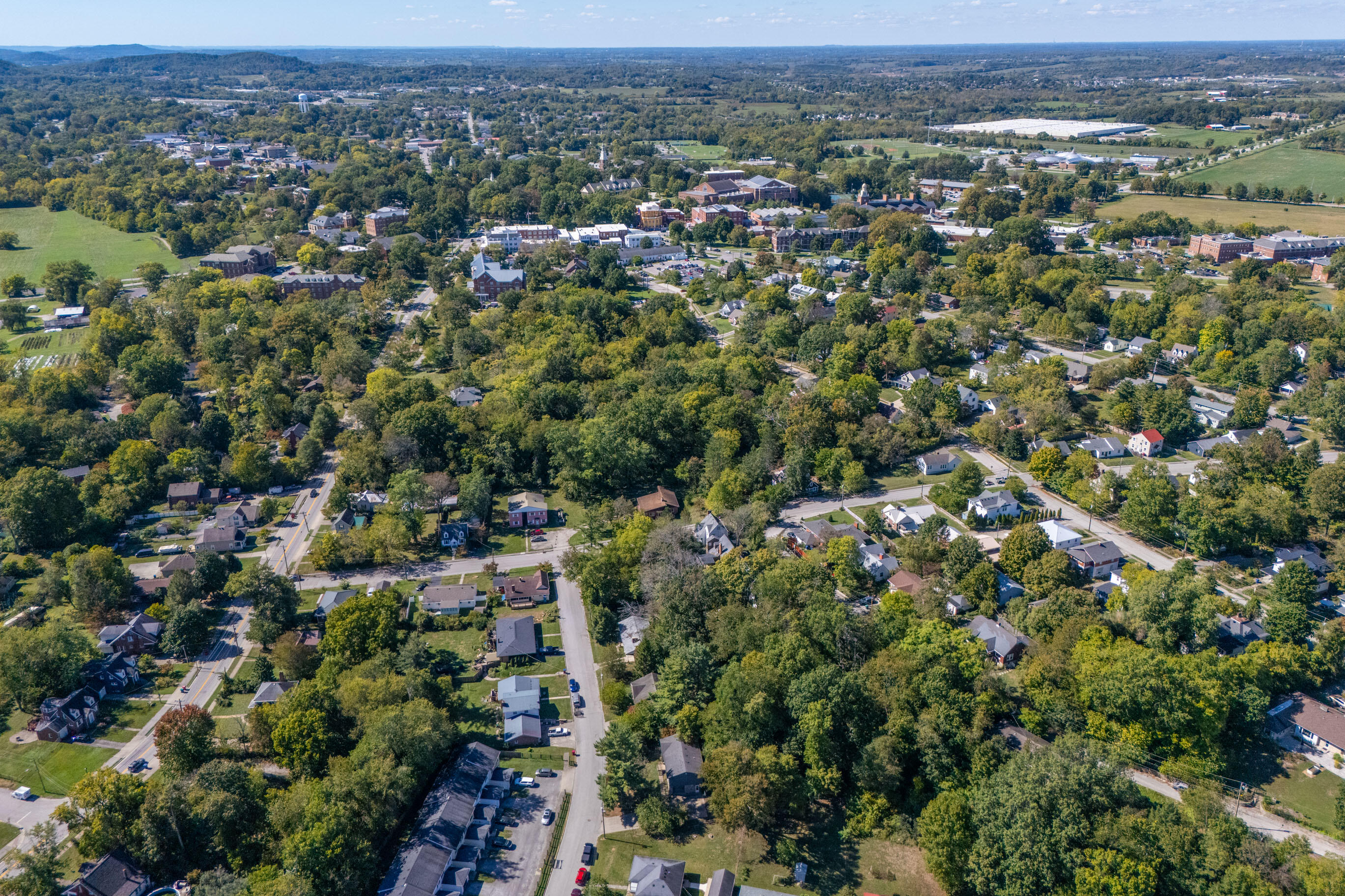 Berea, Kentucky 40403, United States, 4 Bedrooms Bedrooms, ,2 BathroomsBathrooms,Residential,Active,225257