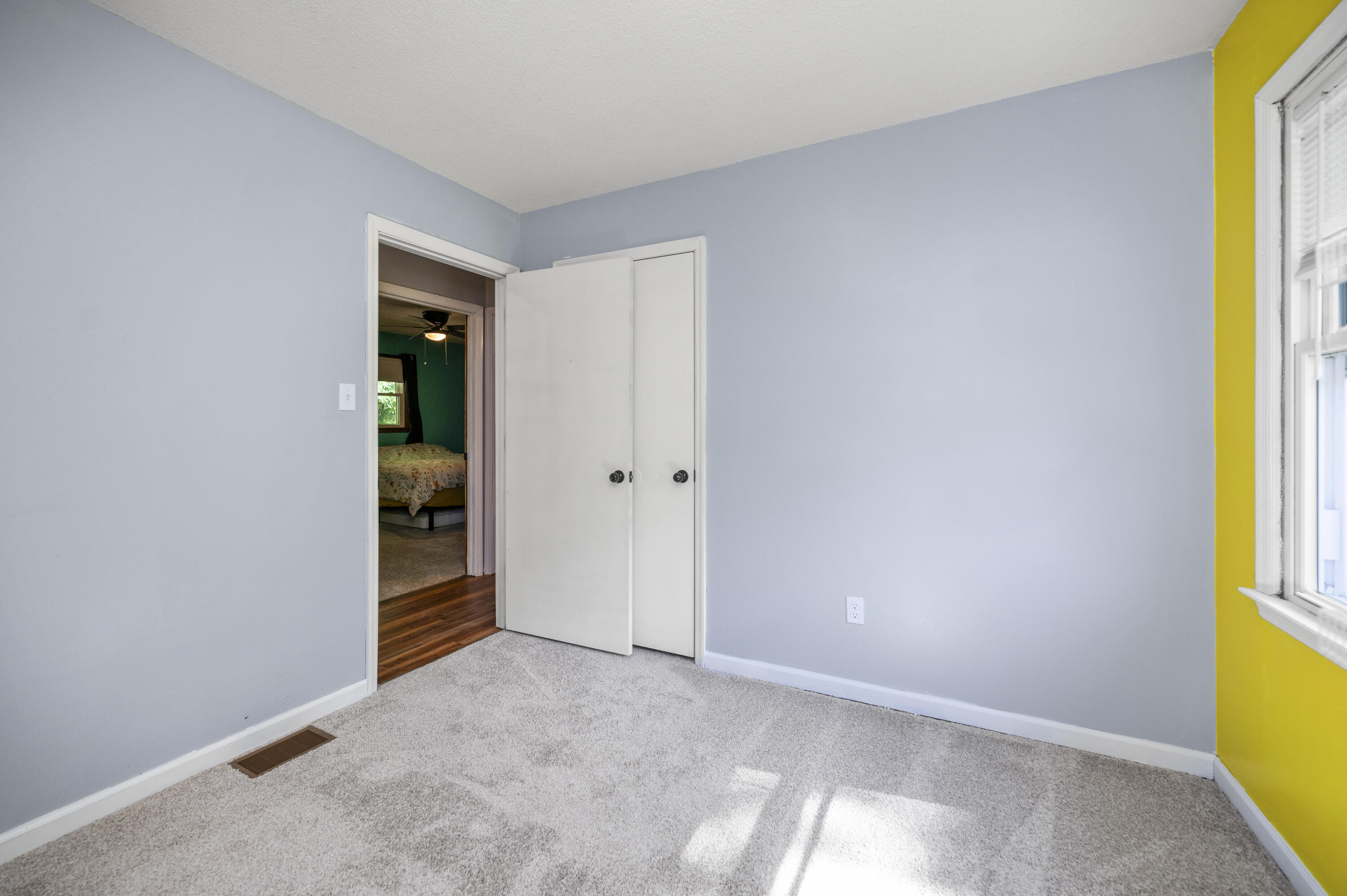 Berea, Kentucky 40403, United States, 4 Bedrooms Bedrooms, ,2 BathroomsBathrooms,Residential,Active,225257