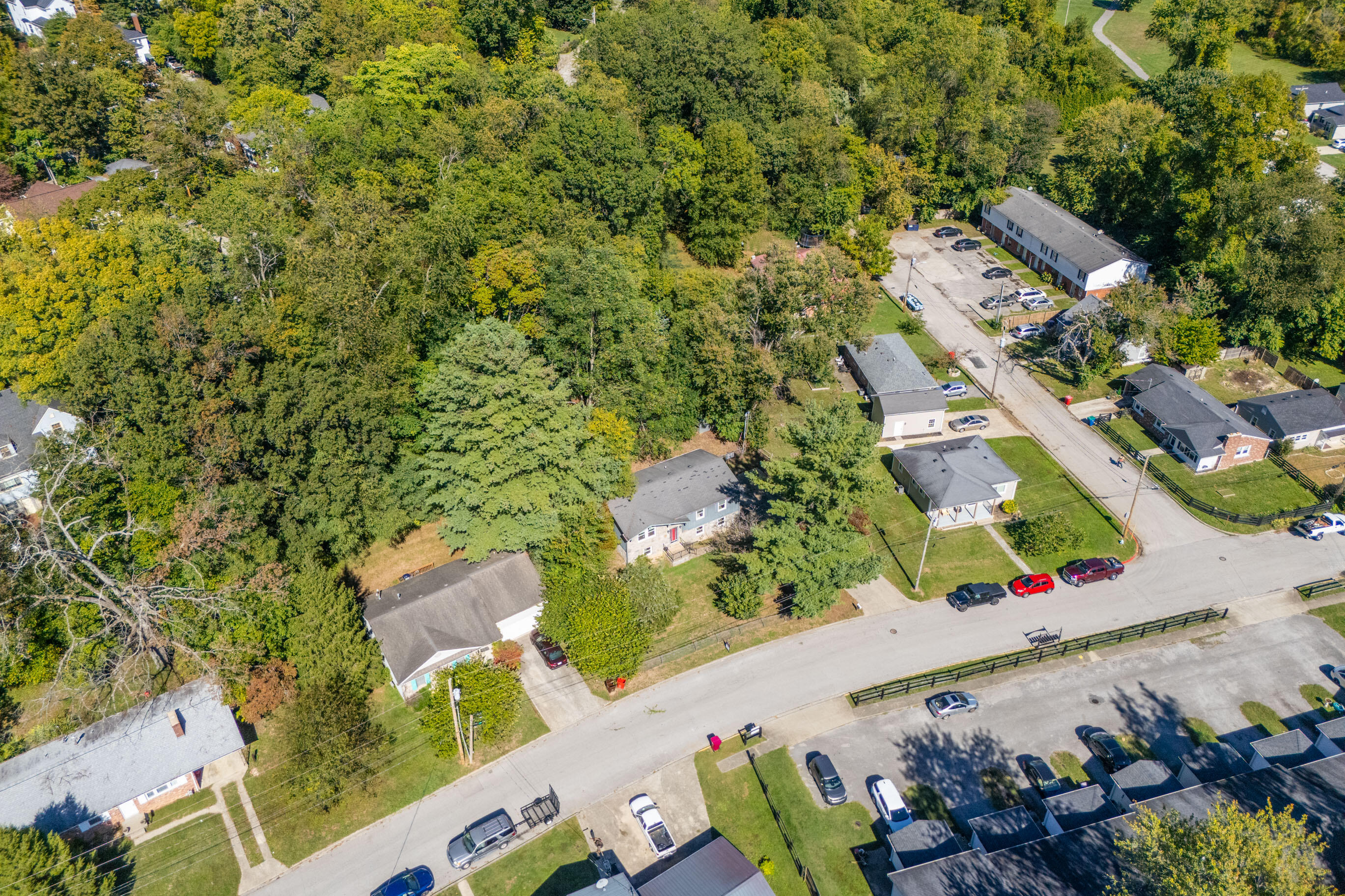 Berea, Kentucky 40403, United States, 4 Bedrooms Bedrooms, ,2 BathroomsBathrooms,Residential,Active,225257