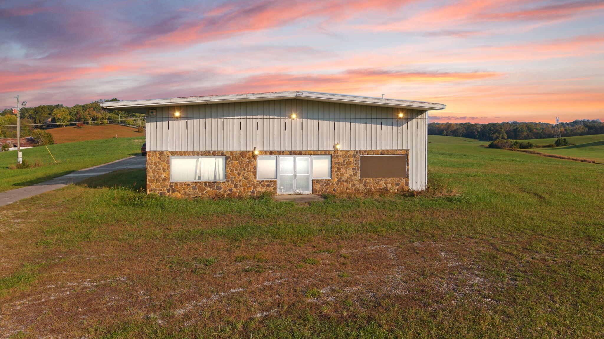 3163 5th Street Road