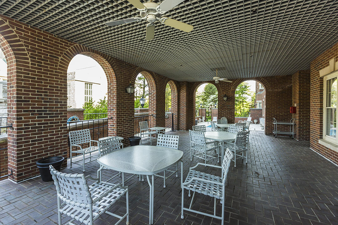 Lexington, Kentucky 40502, United States, 2 Bedrooms Bedrooms, ,2 BathroomsBathrooms,Residential,Active,248922