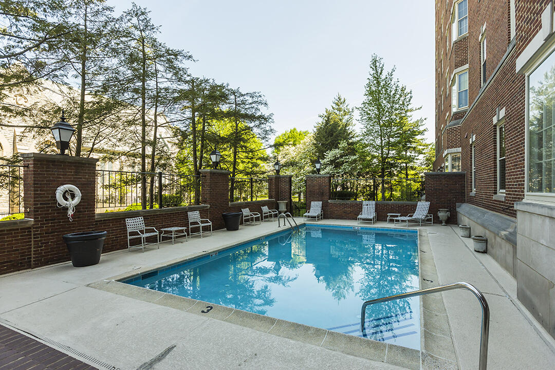 Lexington, Kentucky 40502, United States, 2 Bedrooms Bedrooms, ,2 BathroomsBathrooms,Residential,Active,248922