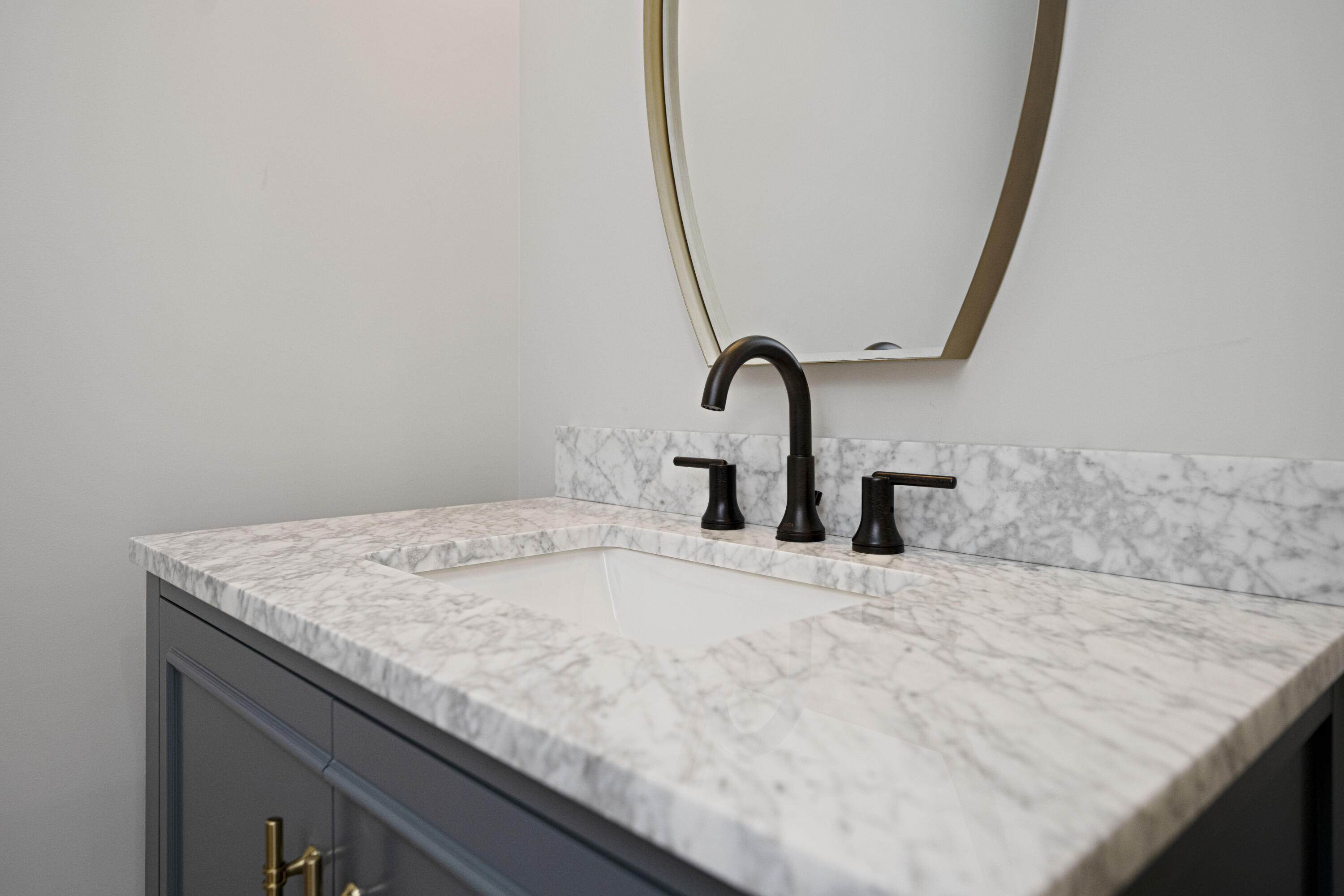 Richmond, Kentucky 40475, United States, 3 Bedrooms Bedrooms, ,3 BathroomsBathrooms,Residential,Pending,66065