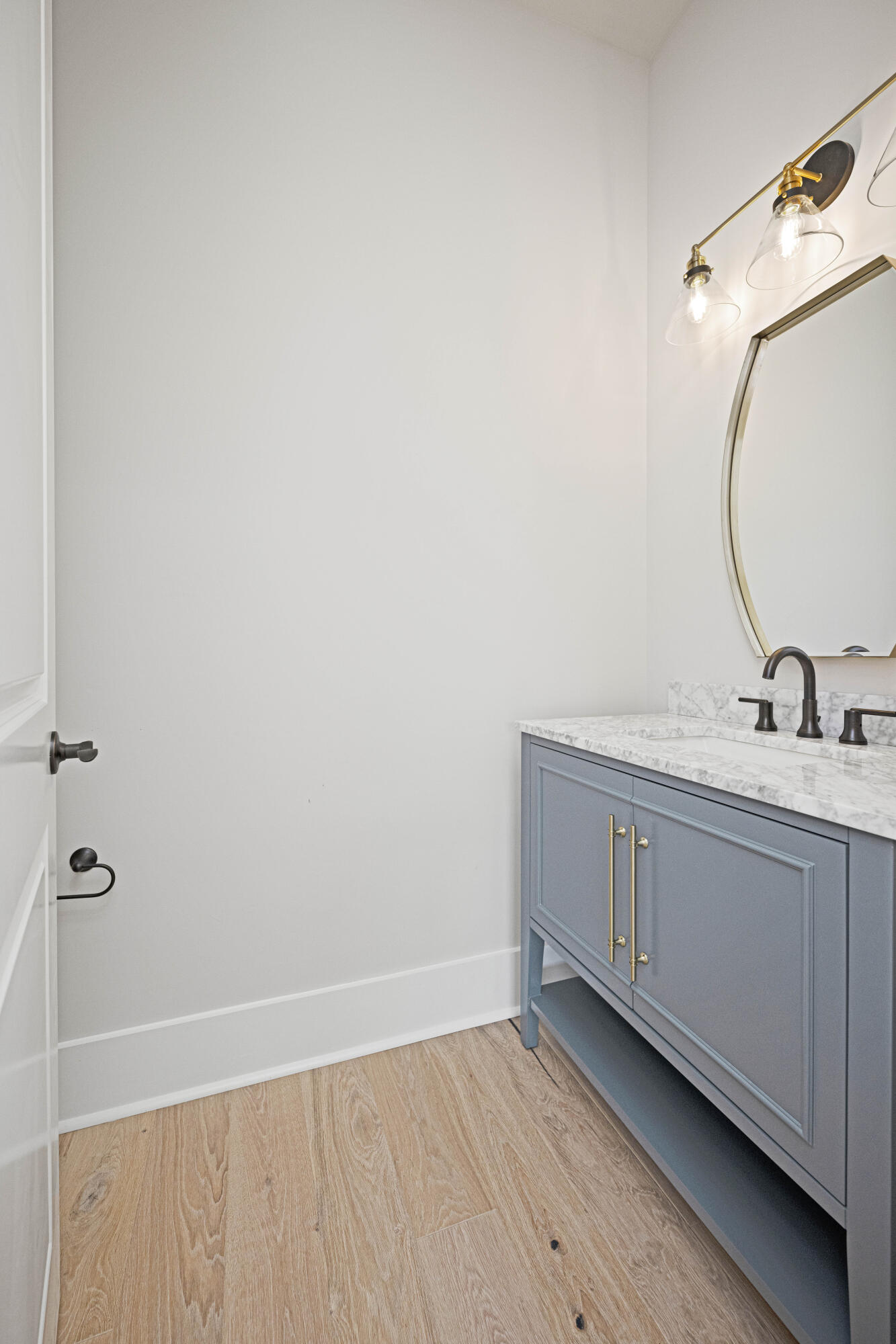 Richmond, Kentucky 40475, United States, 3 Bedrooms Bedrooms, ,3 BathroomsBathrooms,Residential,Pending,66065