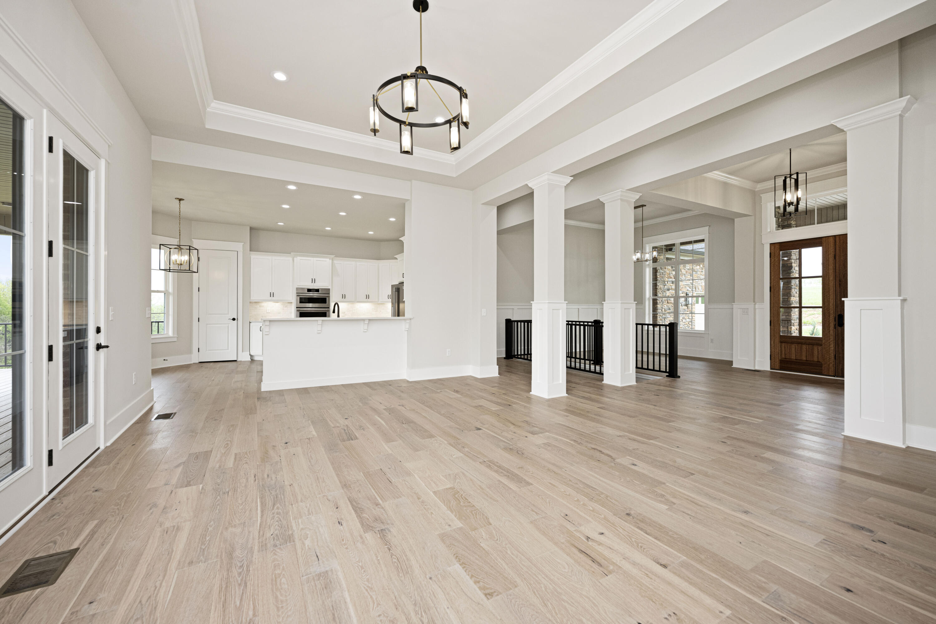 Richmond, Kentucky 40475, United States, 3 Bedrooms Bedrooms, ,3 BathroomsBathrooms,Residential,Pending,66065