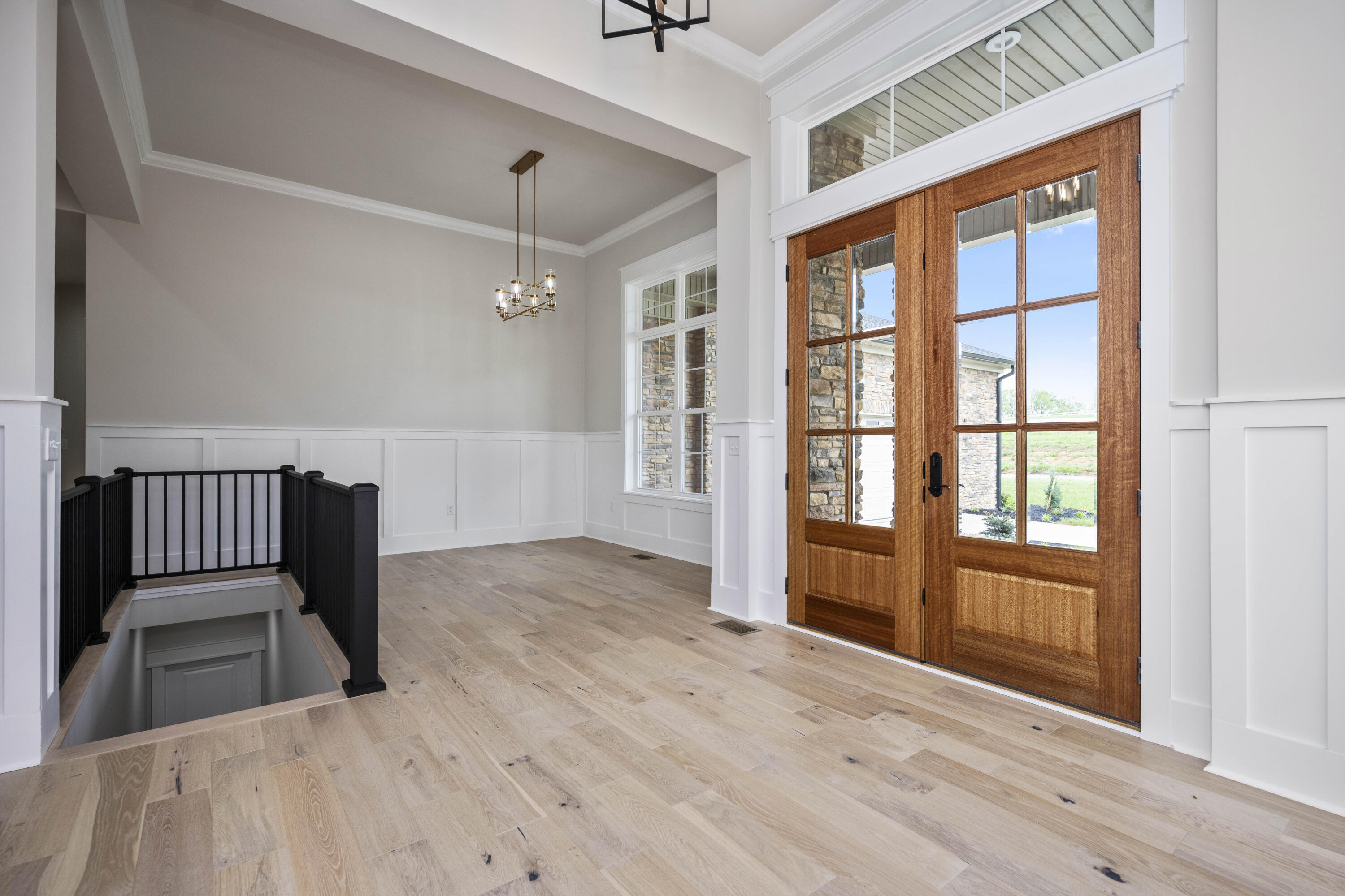 Richmond, Kentucky 40475, United States, 3 Bedrooms Bedrooms, ,3 BathroomsBathrooms,Residential,Pending,66065