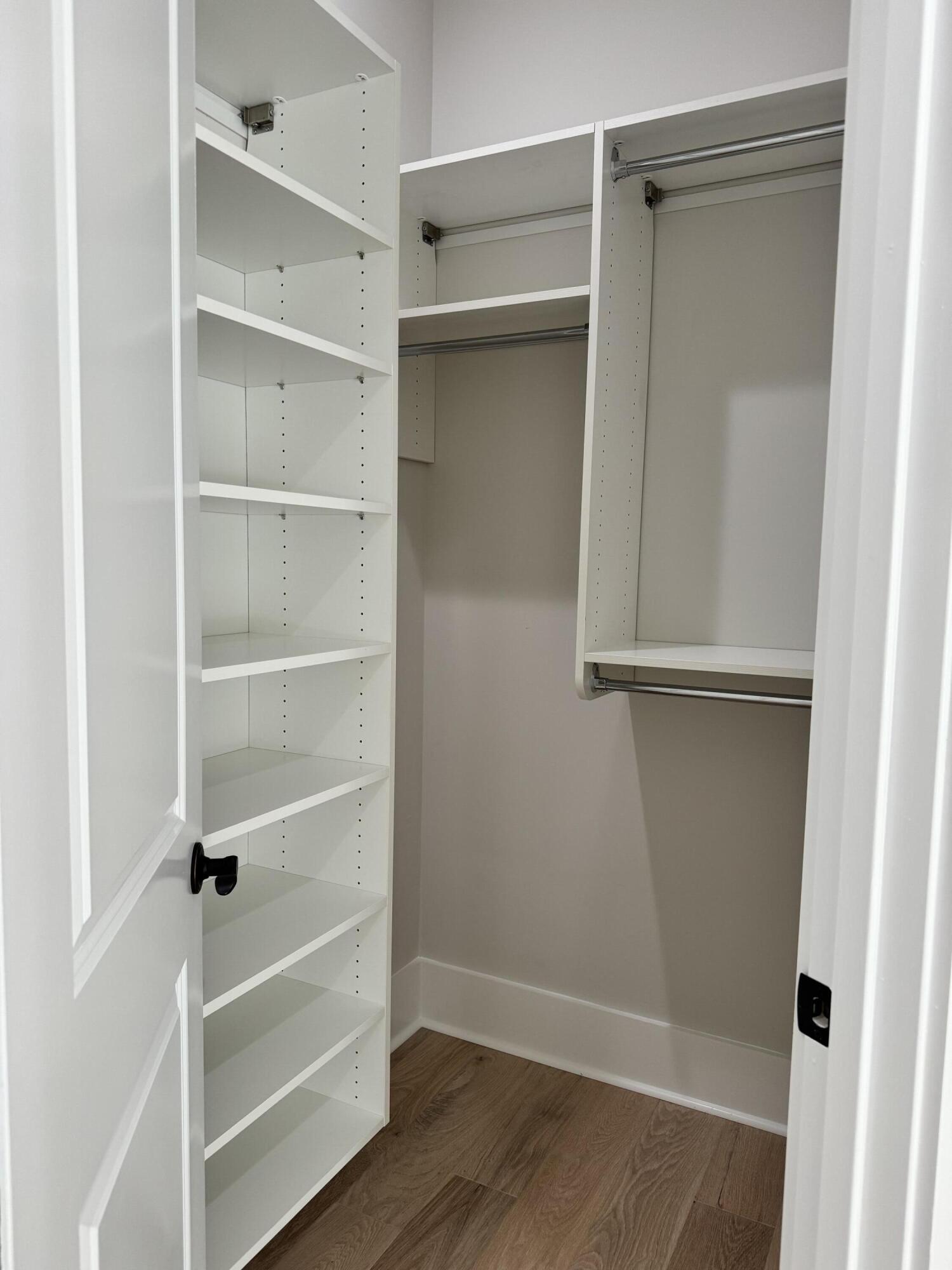 Richmond, Kentucky 40475, United States, 3 Bedrooms Bedrooms, ,3 BathroomsBathrooms,Residential,Pending,66065