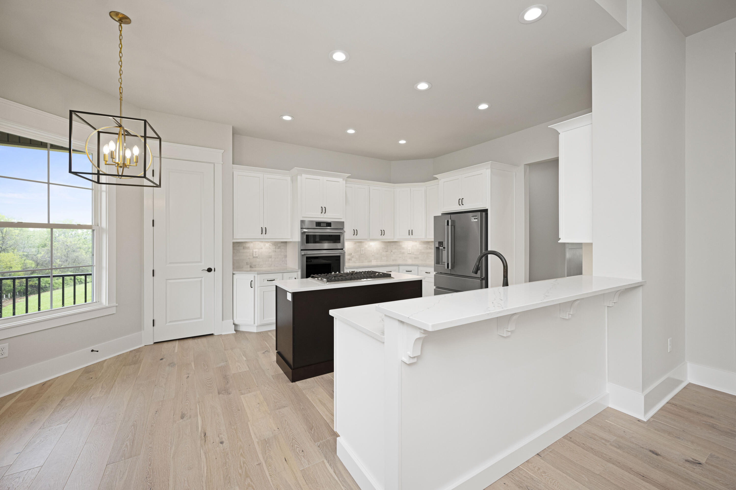 Richmond, Kentucky 40475, United States, 3 Bedrooms Bedrooms, ,3 BathroomsBathrooms,Residential,Pending,66065