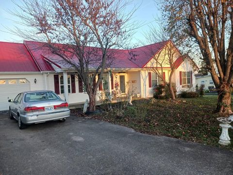 Photo of 216 Sloan Drive, Monticello, KY 42633 (MLS # 25507598)