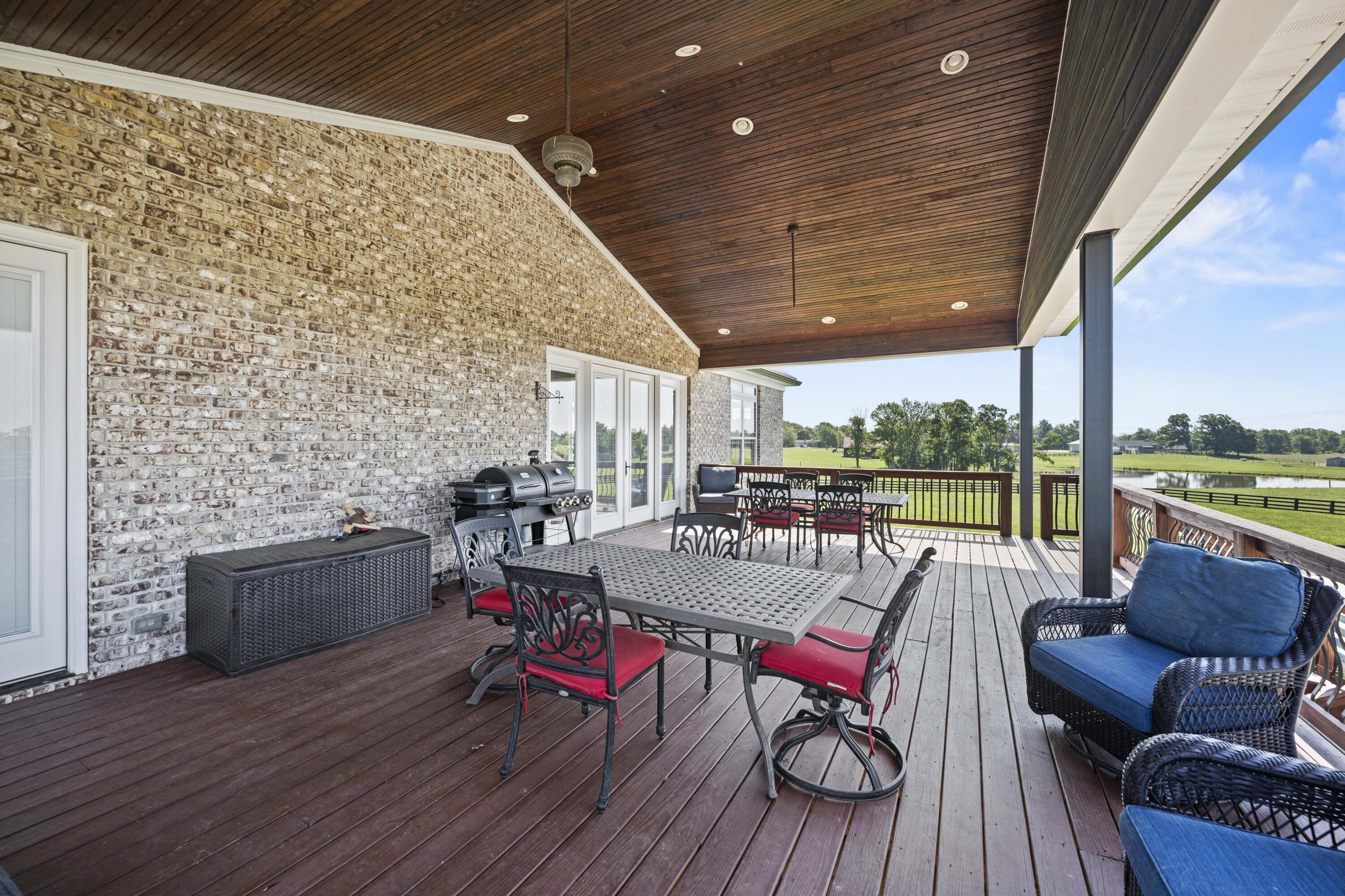 Richmond, Kentucky 40475, United States, 4 Bedrooms Bedrooms, ,4 BathroomsBathrooms,Residential,Active,158370