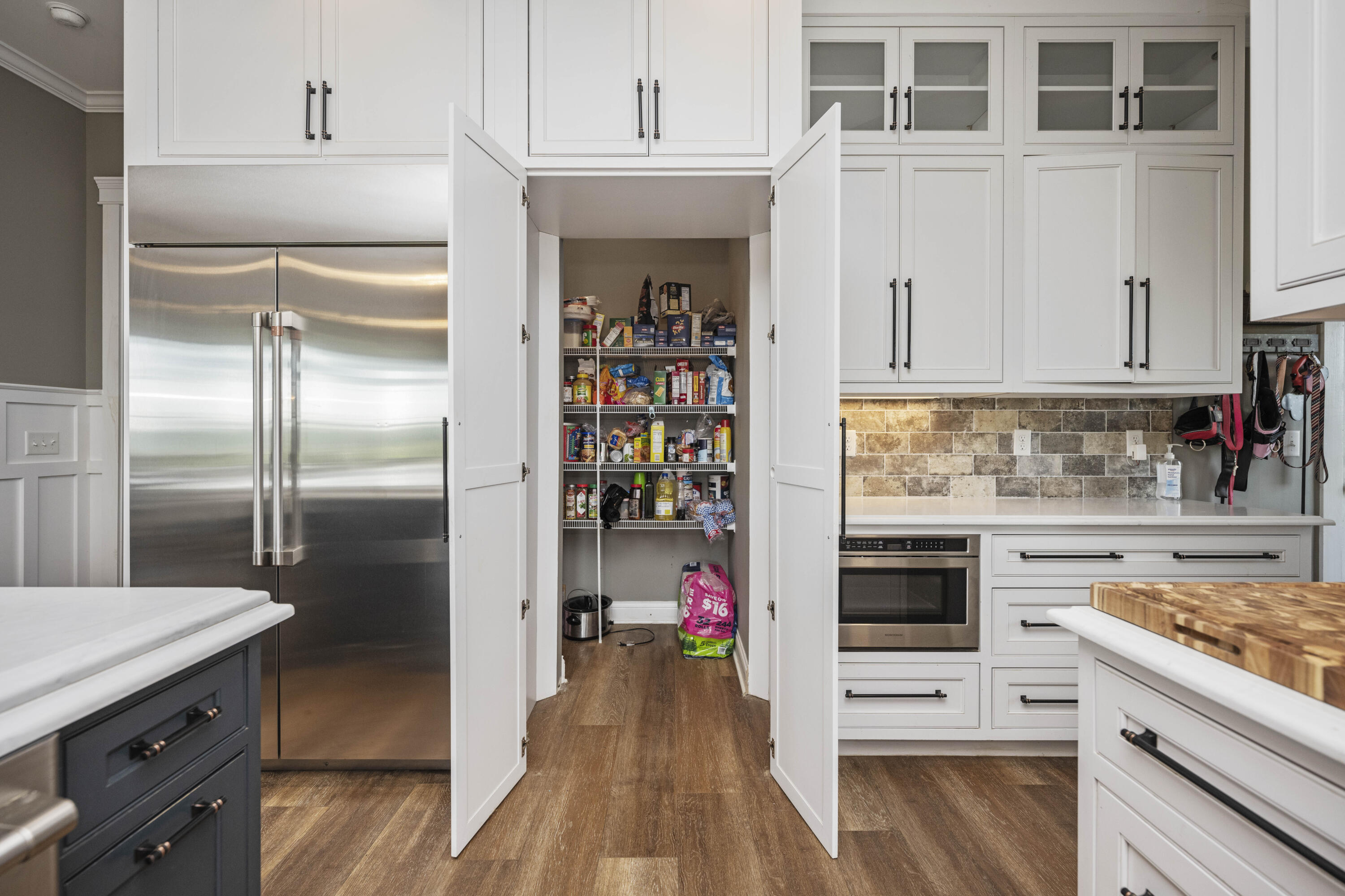 Richmond, Kentucky 40475, United States, 4 Bedrooms Bedrooms, ,4 BathroomsBathrooms,Residential,Active,158370