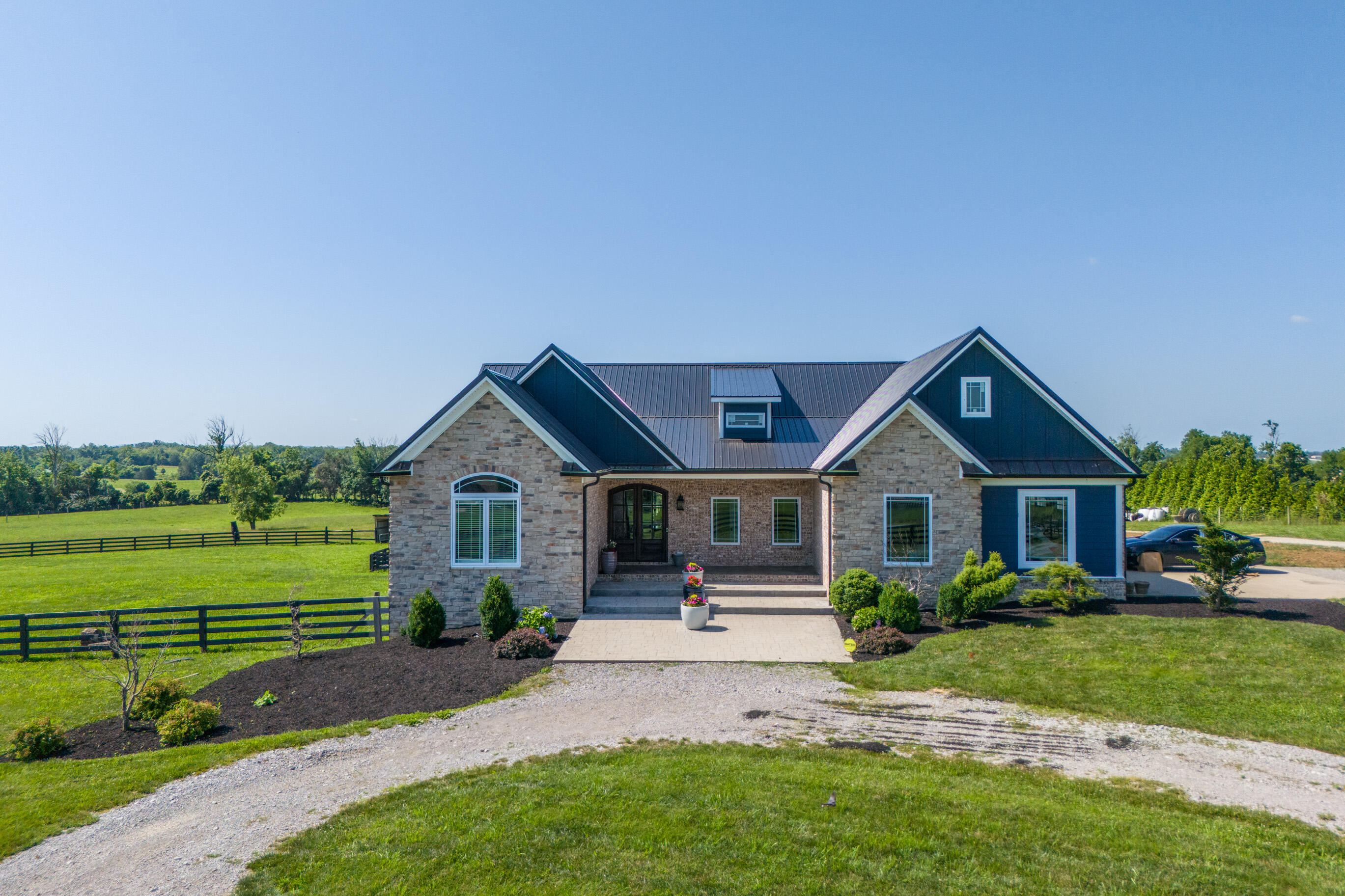 Richmond, Kentucky 40475, United States, 4 Bedrooms Bedrooms, ,4 BathroomsBathrooms,Residential,Active,158370