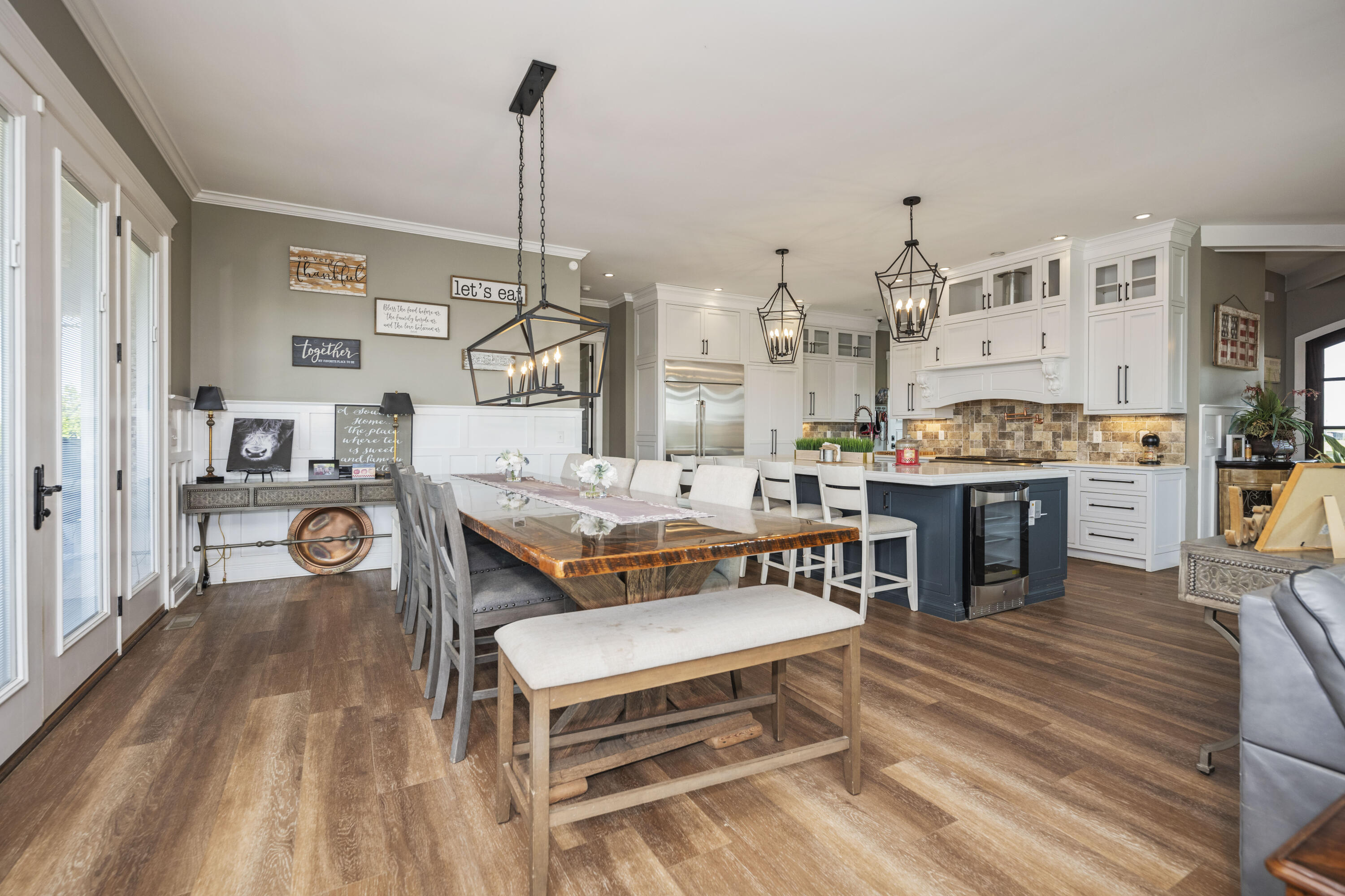 Richmond, Kentucky 40475, United States, 4 Bedrooms Bedrooms, ,4 BathroomsBathrooms,Residential,Active,158370