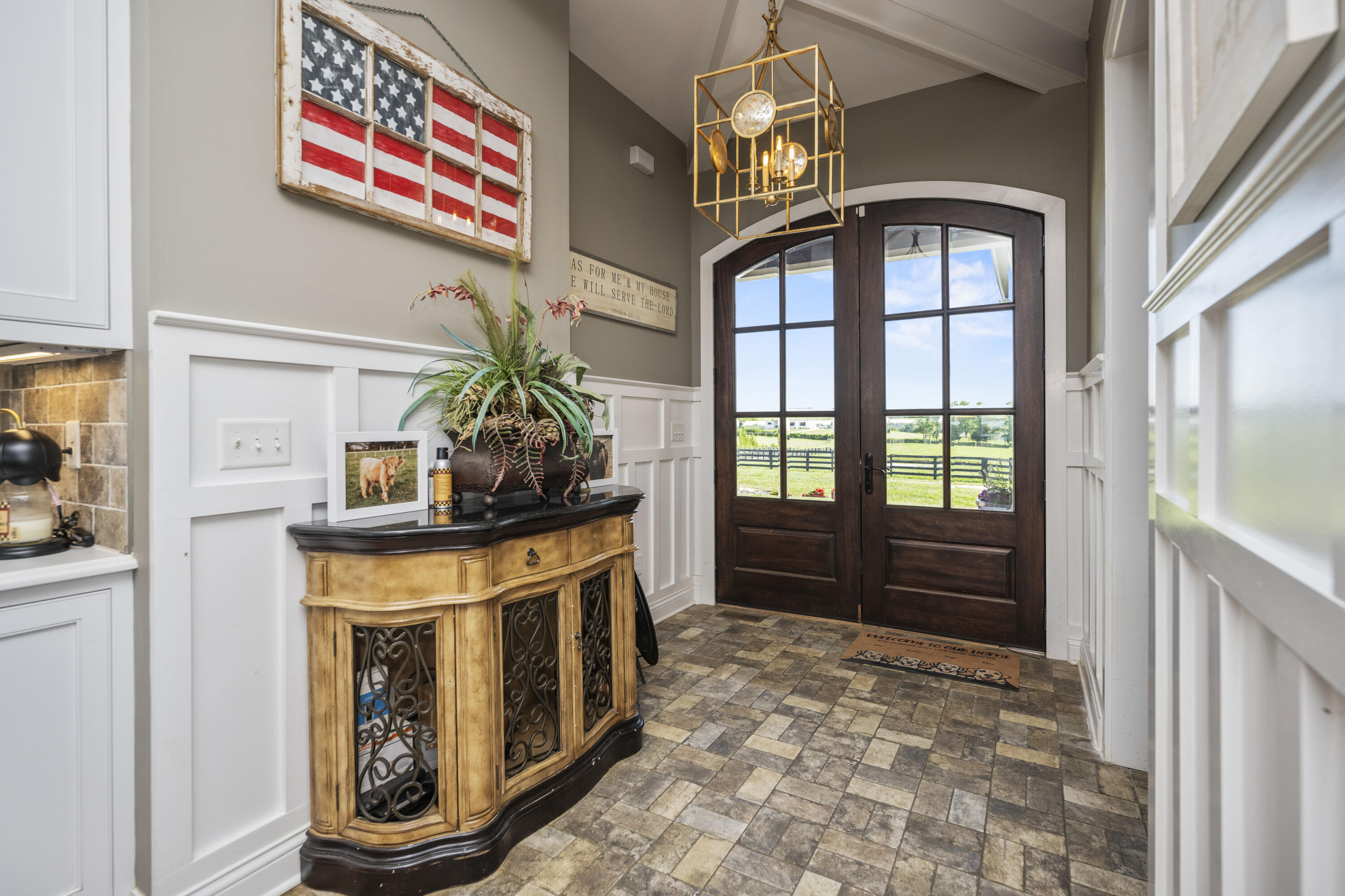 Richmond, Kentucky 40475, United States, 4 Bedrooms Bedrooms, ,4 BathroomsBathrooms,Residential,Active,158370