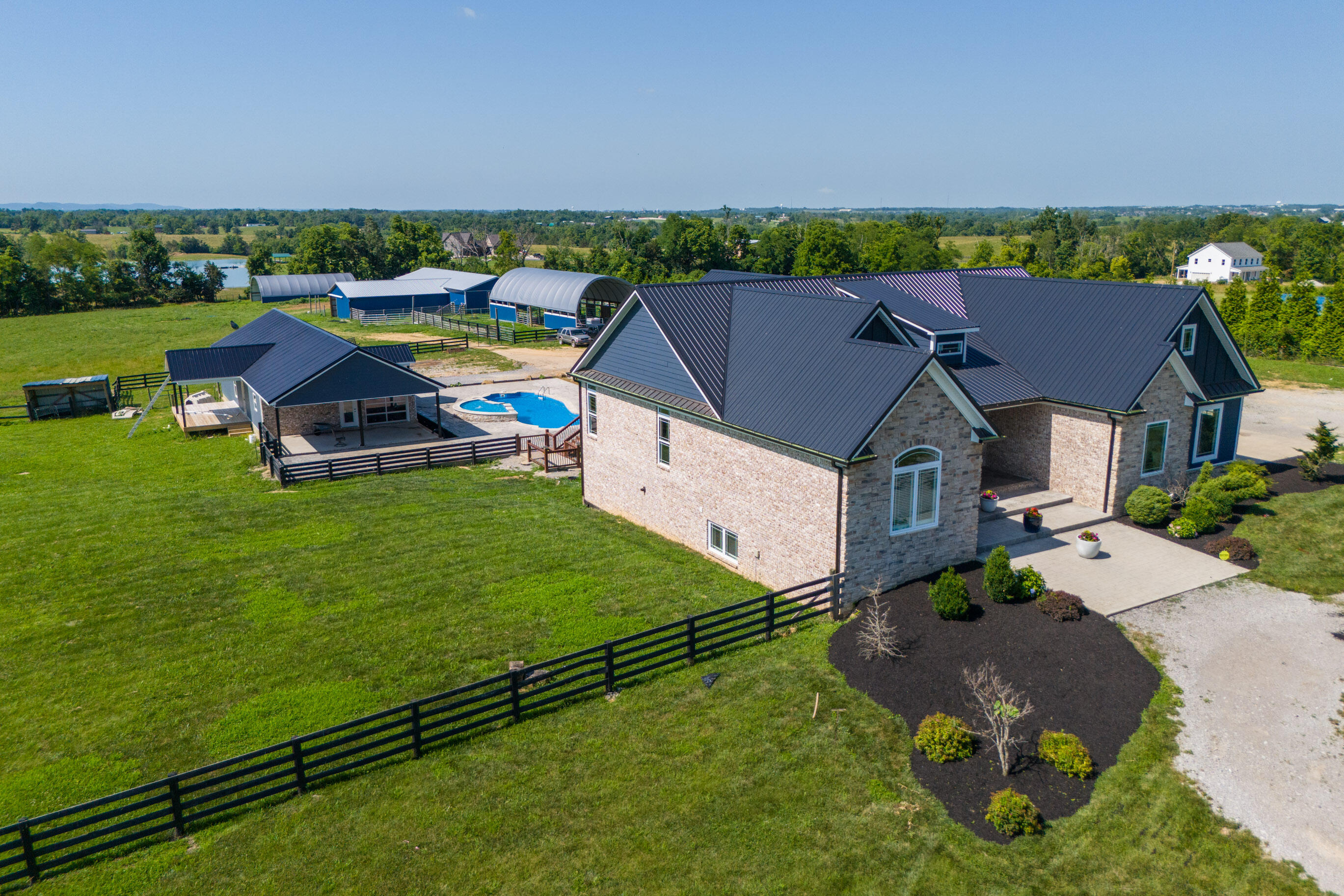 Richmond, Kentucky 40475, United States, 4 Bedrooms Bedrooms, ,4 BathroomsBathrooms,Residential,Active,158370