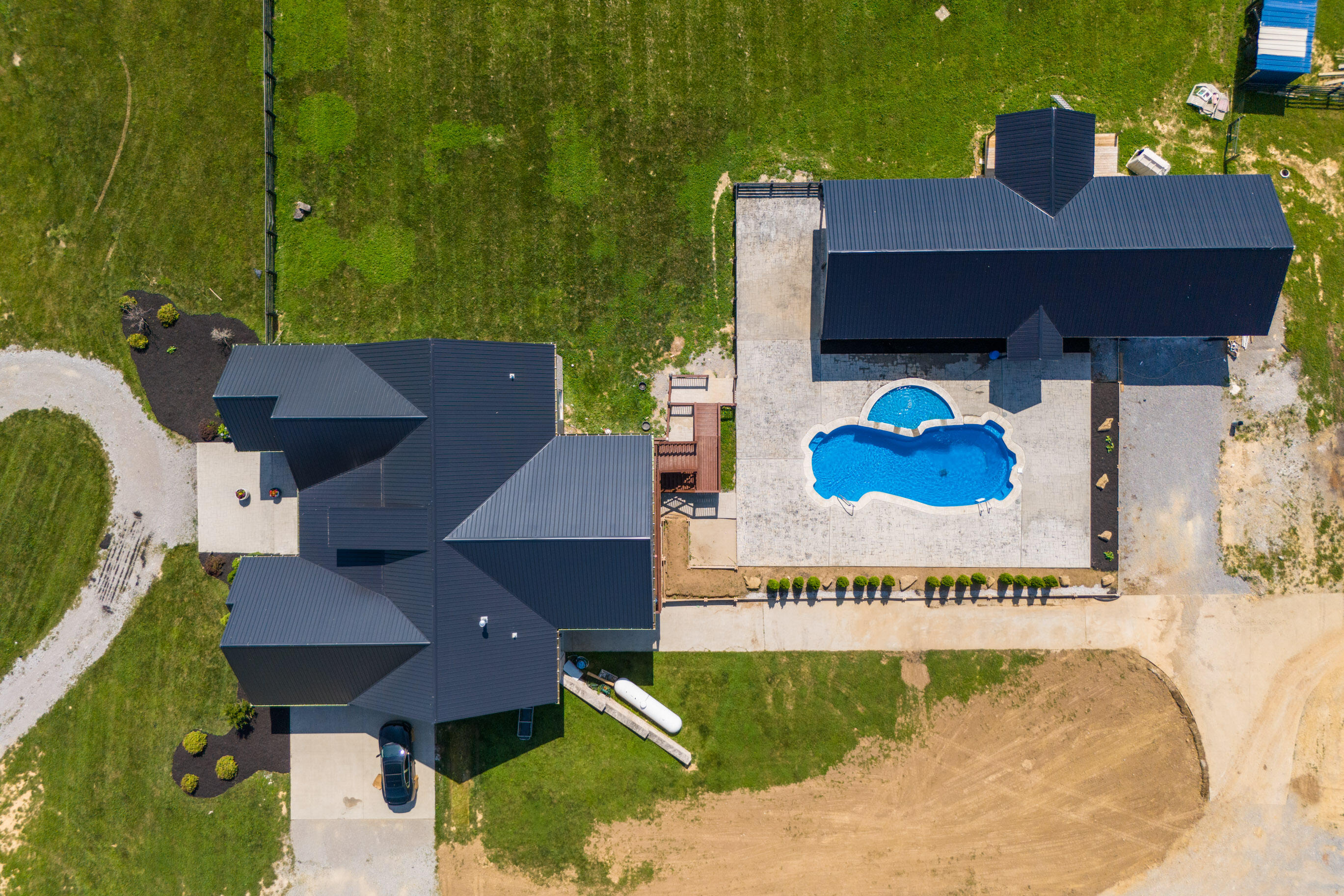 Richmond, Kentucky 40475, United States, 4 Bedrooms Bedrooms, ,4 BathroomsBathrooms,Residential,Active,158370