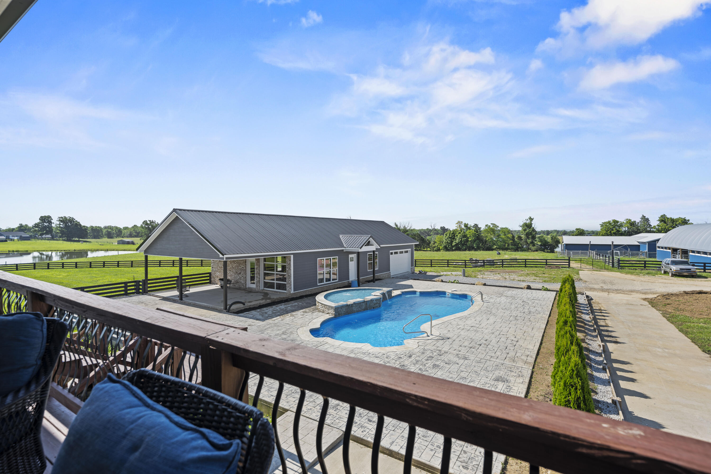 Richmond, Kentucky 40475, United States, 4 Bedrooms Bedrooms, ,4 BathroomsBathrooms,Residential,Active,158370