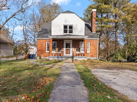 Photo of 205 Clements Avenue, Somerset, KY 42501 (MLS # 25506257)