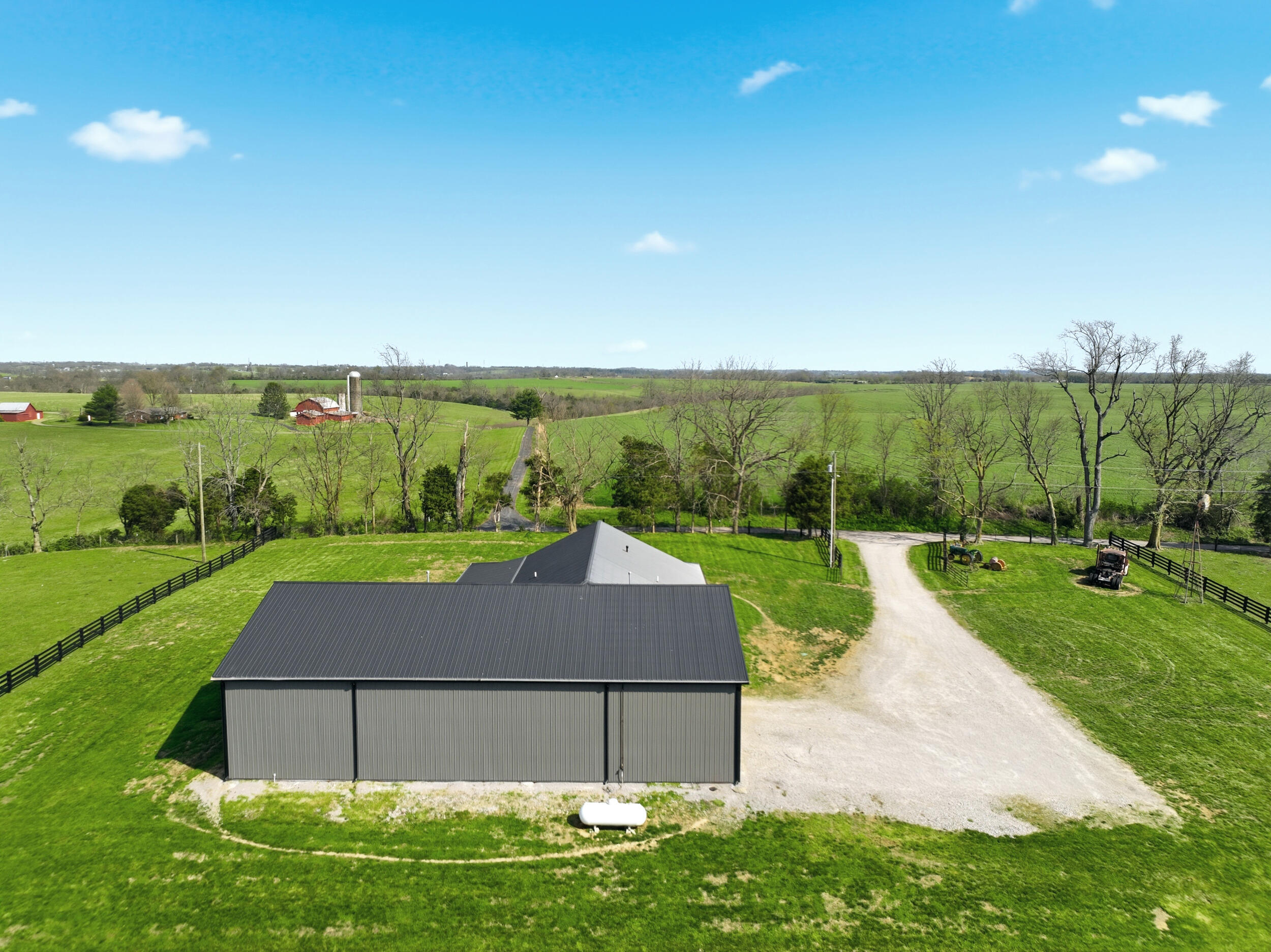 Harrodsburg, Kentucky, 40330, United States, 4 Bedrooms Bedrooms, ,3 BathroomsBathrooms,Residential,Active,2032943