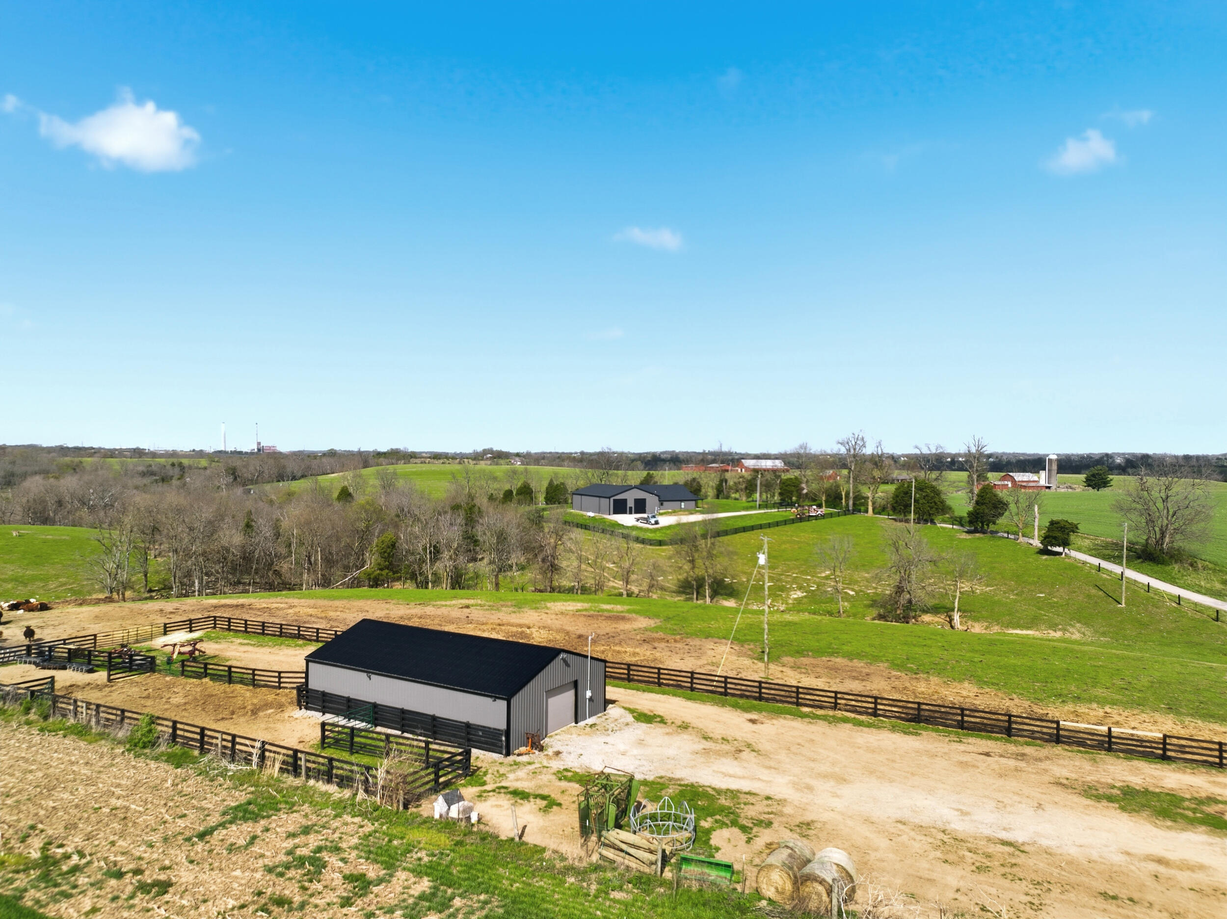 Harrodsburg, Kentucky, 40330, United States, 4 Bedrooms Bedrooms, ,3 BathroomsBathrooms,Residential,Active,2032943