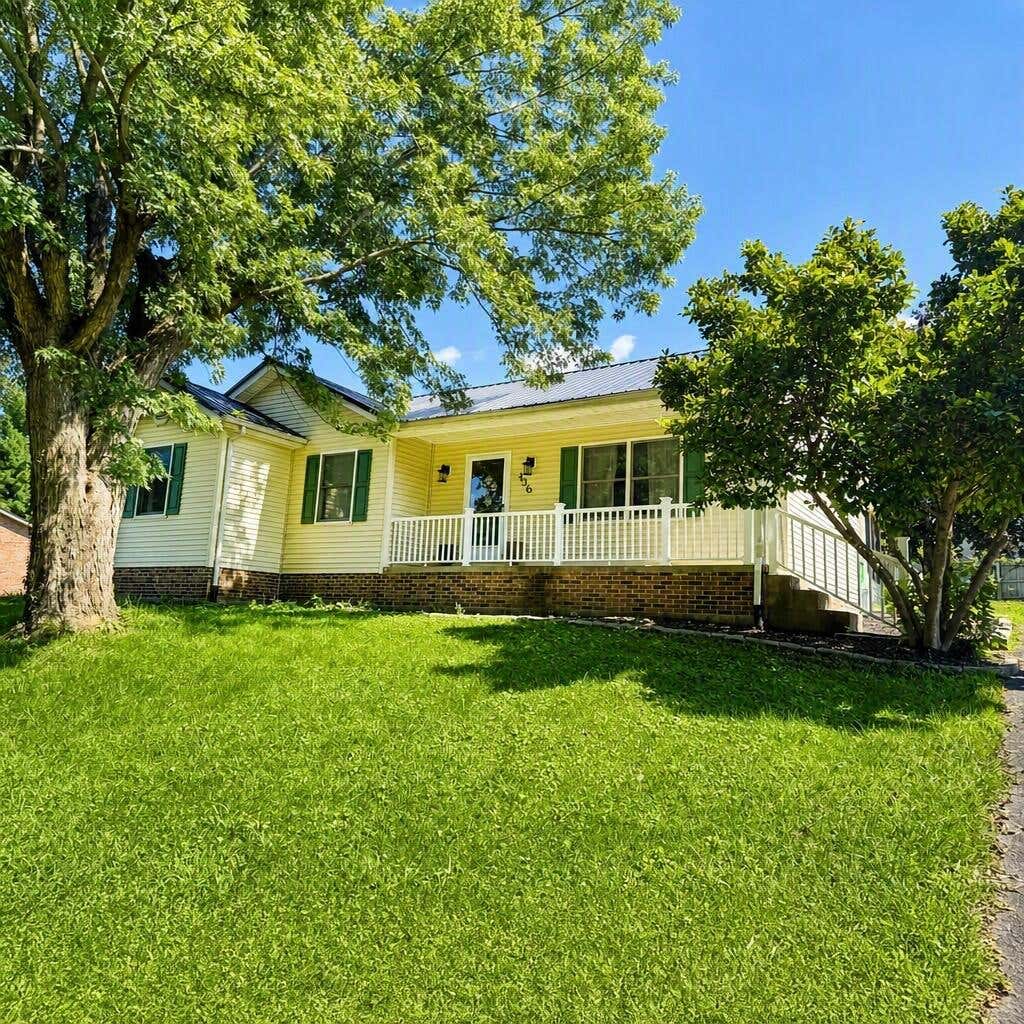 Photo of 436 Halls Gap Estates Road, Stanford, KY 40484 (MLS # 26020718)